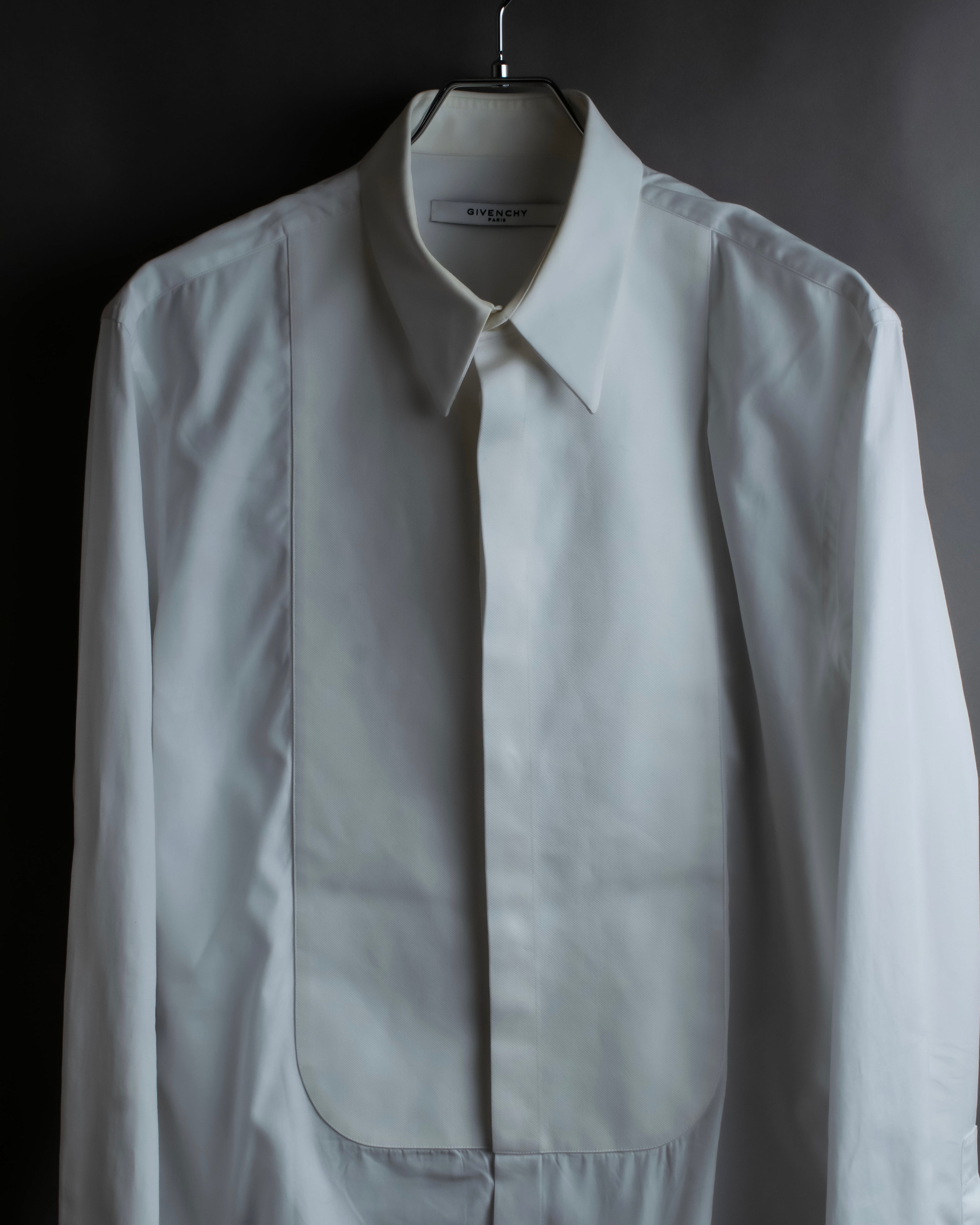 "GIVENCHY" Bosom panel design white shirt