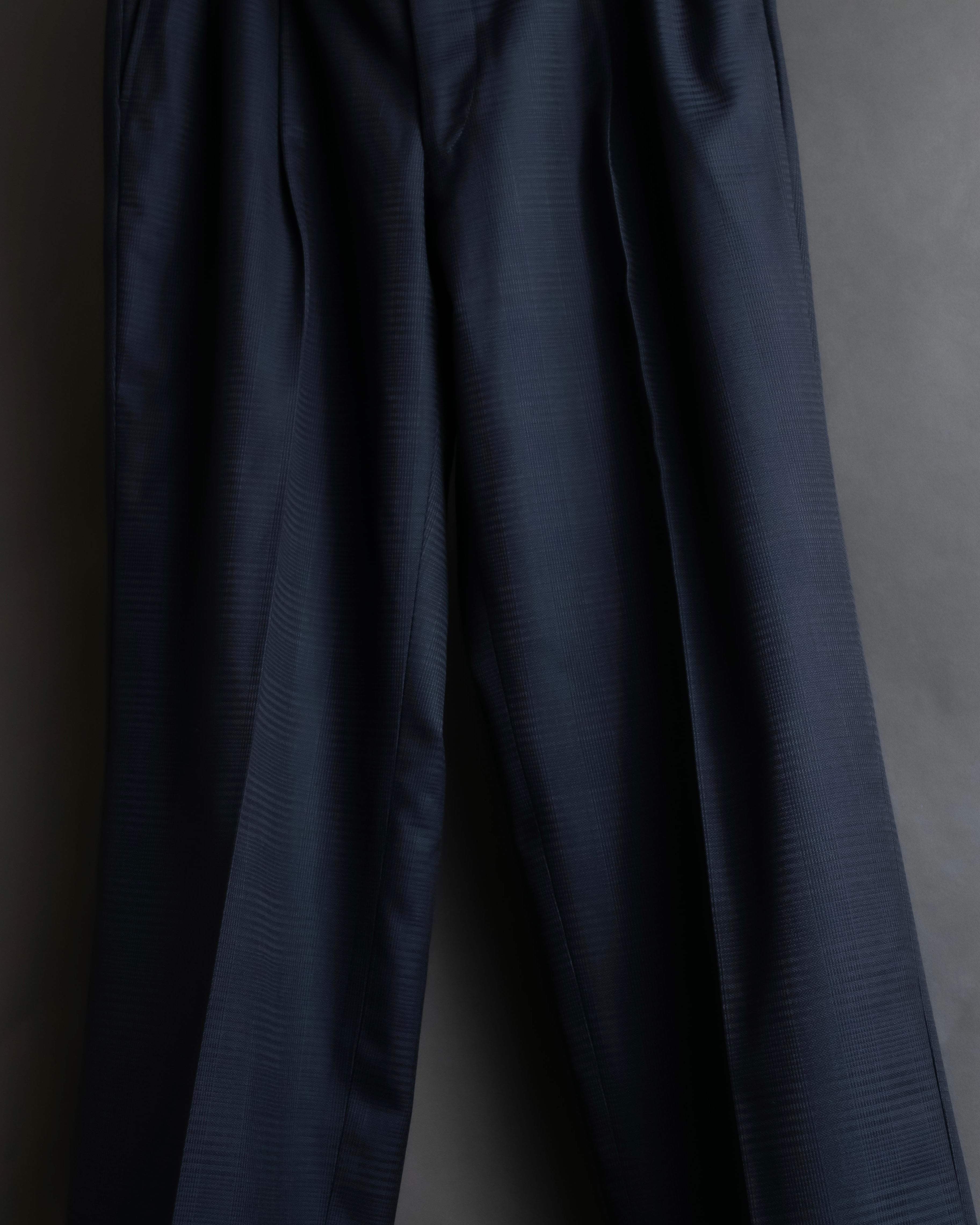 "CHRISTIAN DIOR MONSIEUR"
Shadow check pattern structured set up