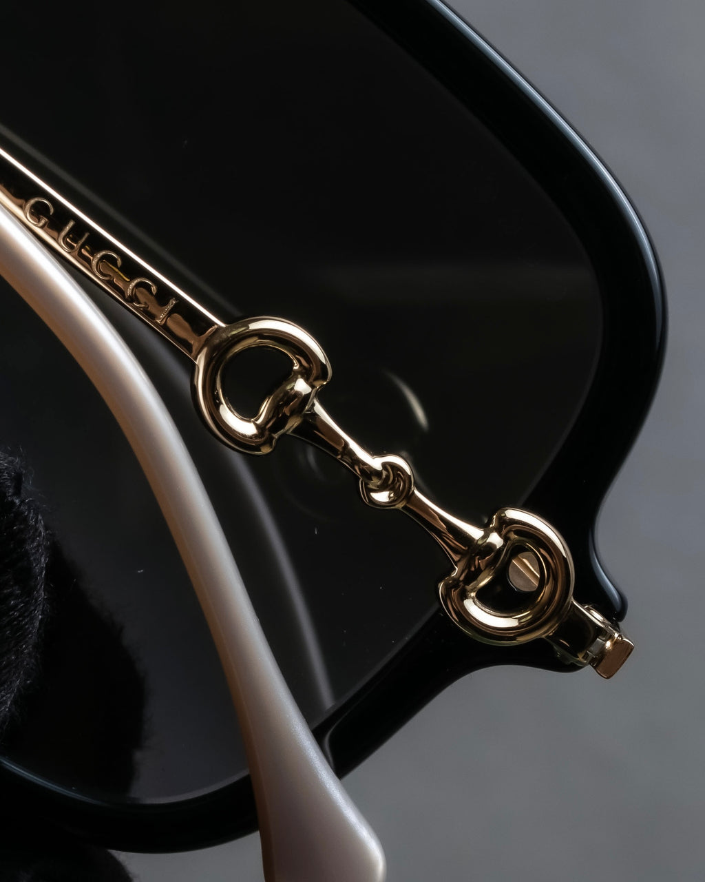 "GUCCI" Horsebit motif temple design big square frame sunglasses