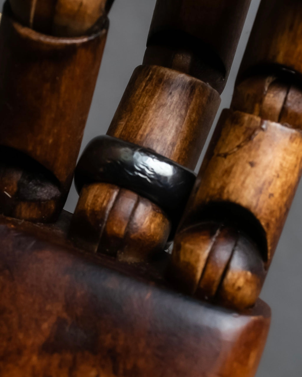 "CHANEL" Typography logo design round ring