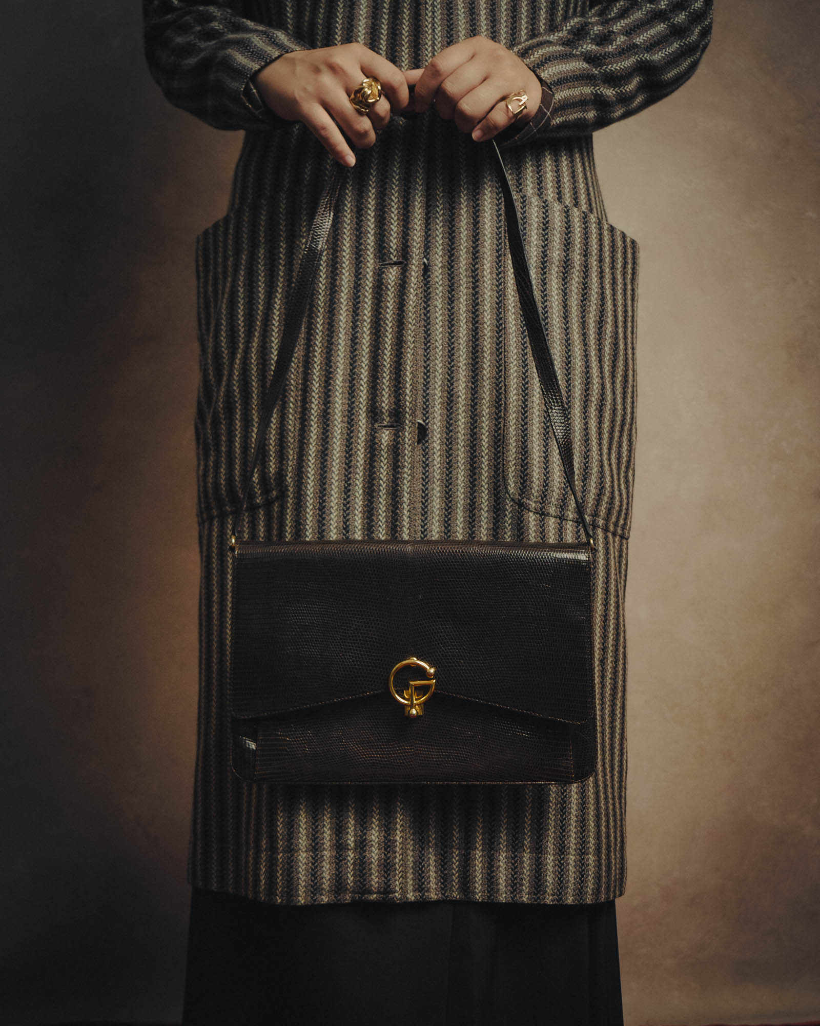 -SPECIAL- “GUCCI” 70’s-80’s lizard embossed flap shoulder bag