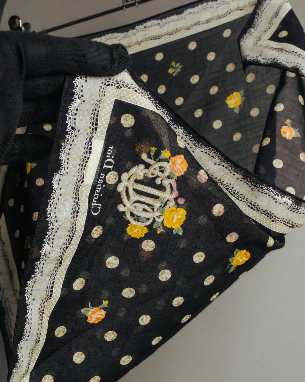 “Christian Dior” 90’s-00’s Romantic dot floral handkerchief scarf