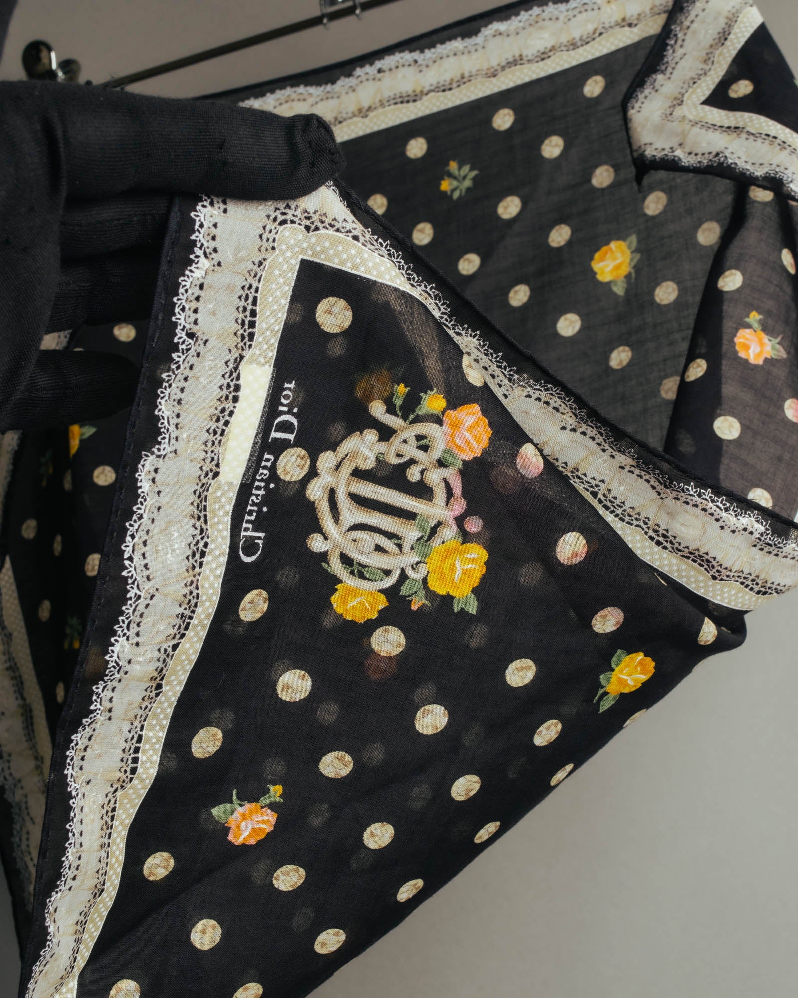 “Christian Dior” 90’s-00’s Romantic dot floral handkerchief scarf