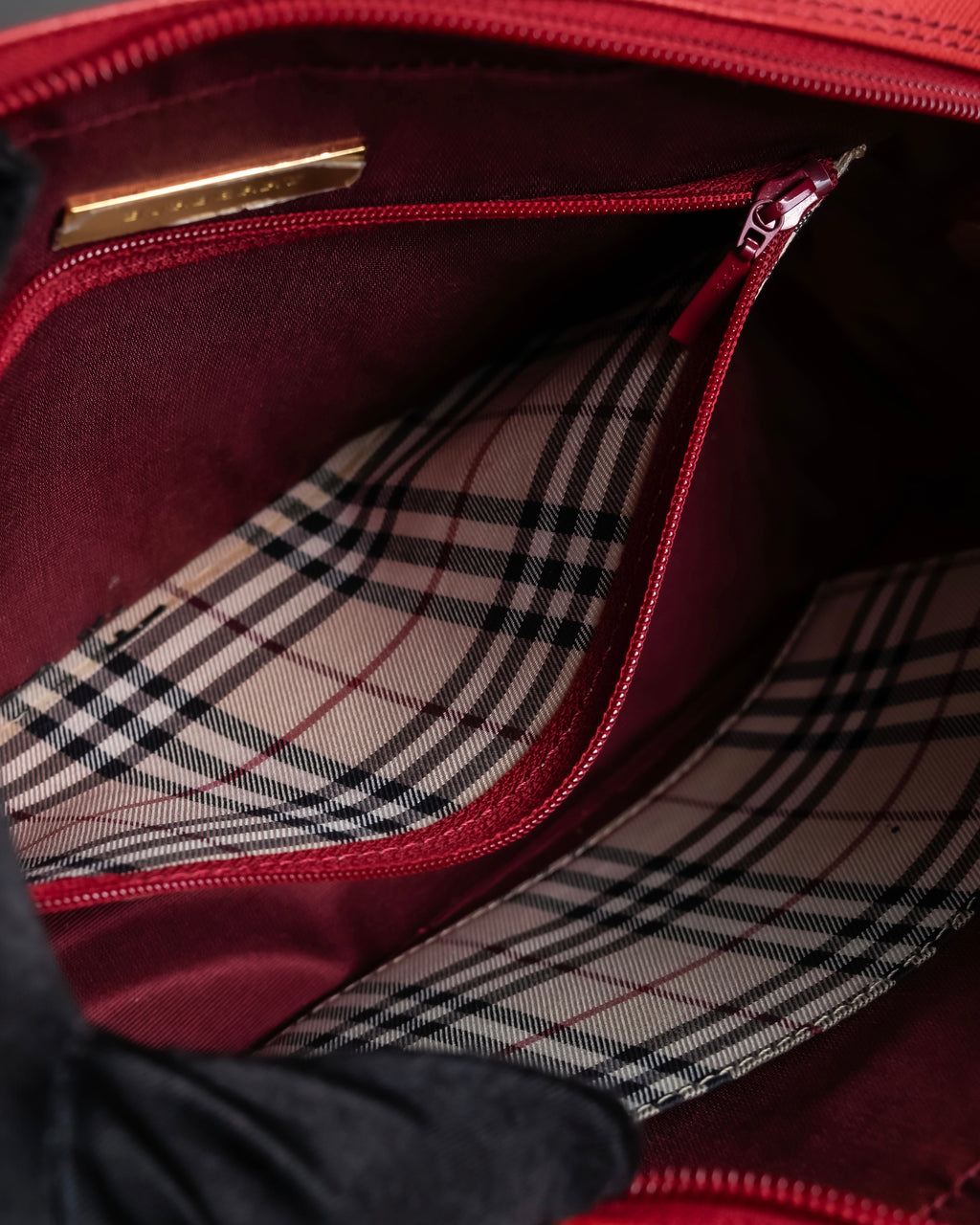 "BURBERRY" Bright red square silhouette leather handbag
