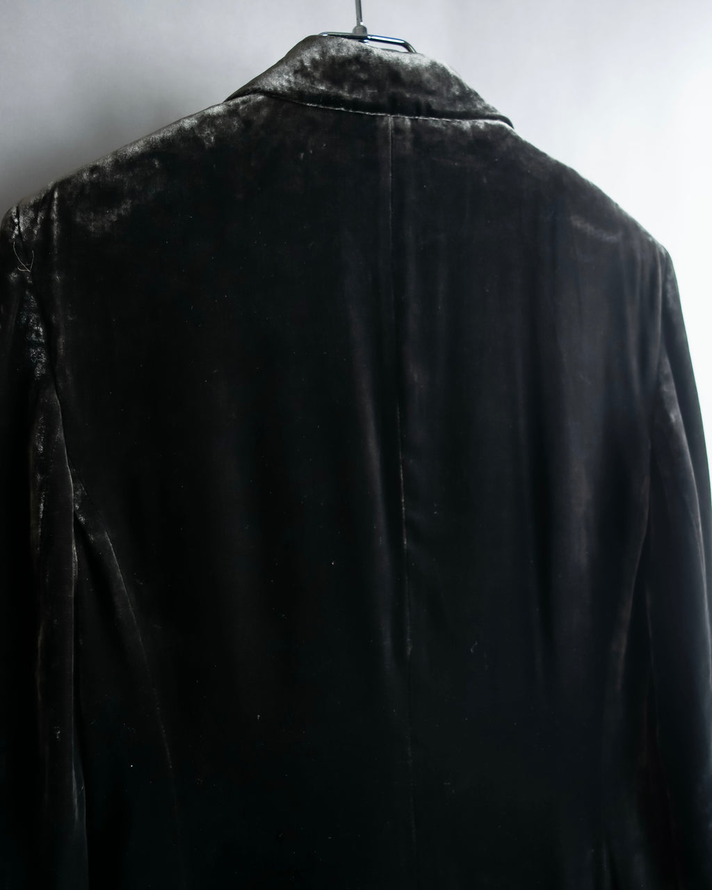 "FERAUD" Vintage velour glossy black tailored jacket