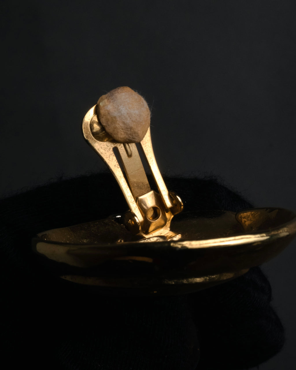 “GIANFRANCO FERRE“ 80’s-90’s Sculptural amber drop earrings