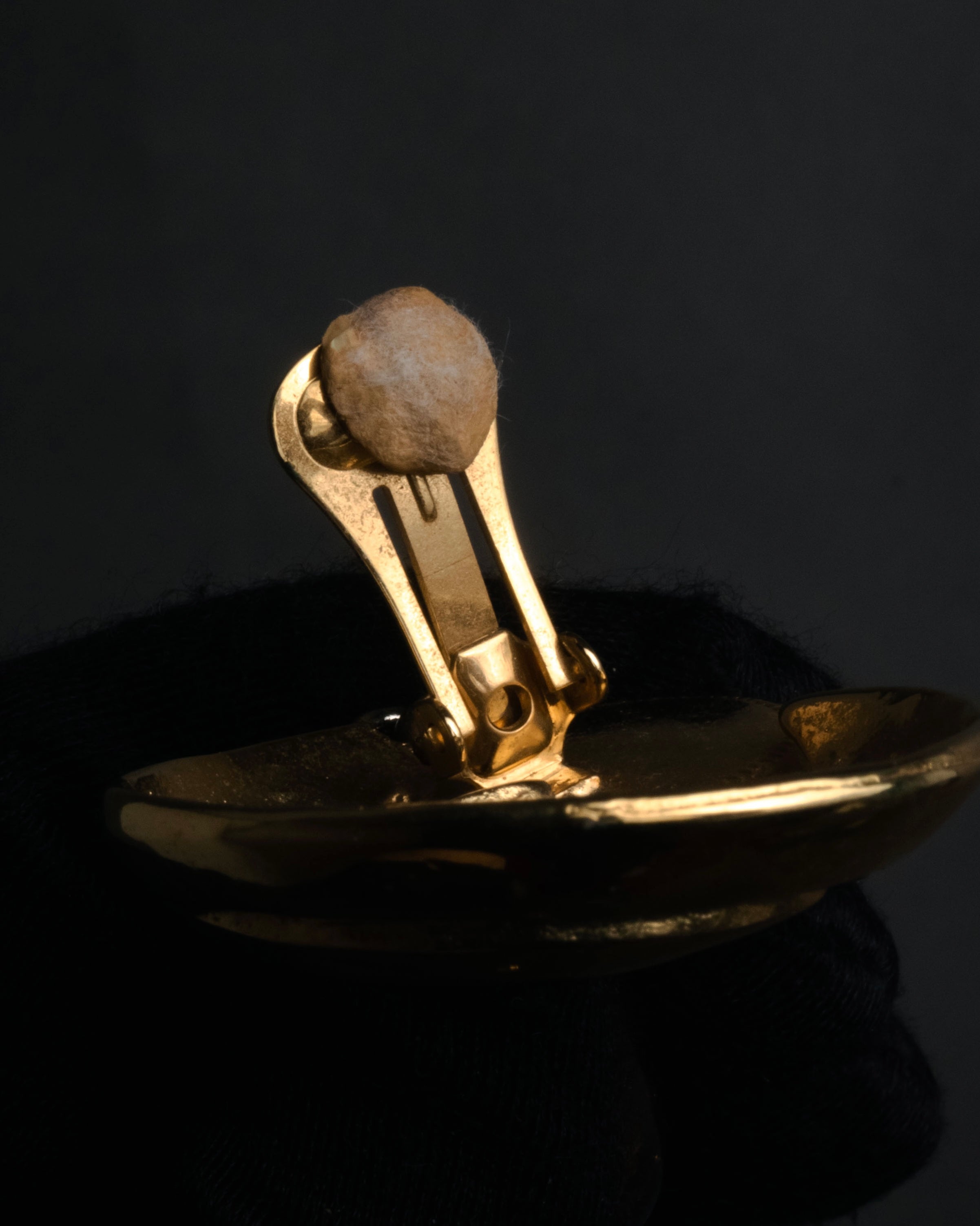 “GIANFRANCO FERRE“ 80’s-90’s Sculptural amber drop earrings