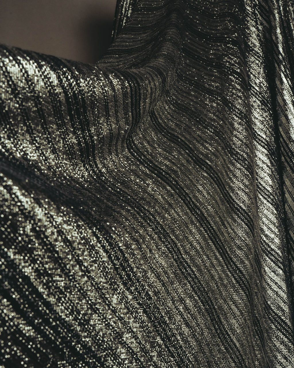 "ENRICO COVERI" 80's-90's Metallic flared maxi skirt