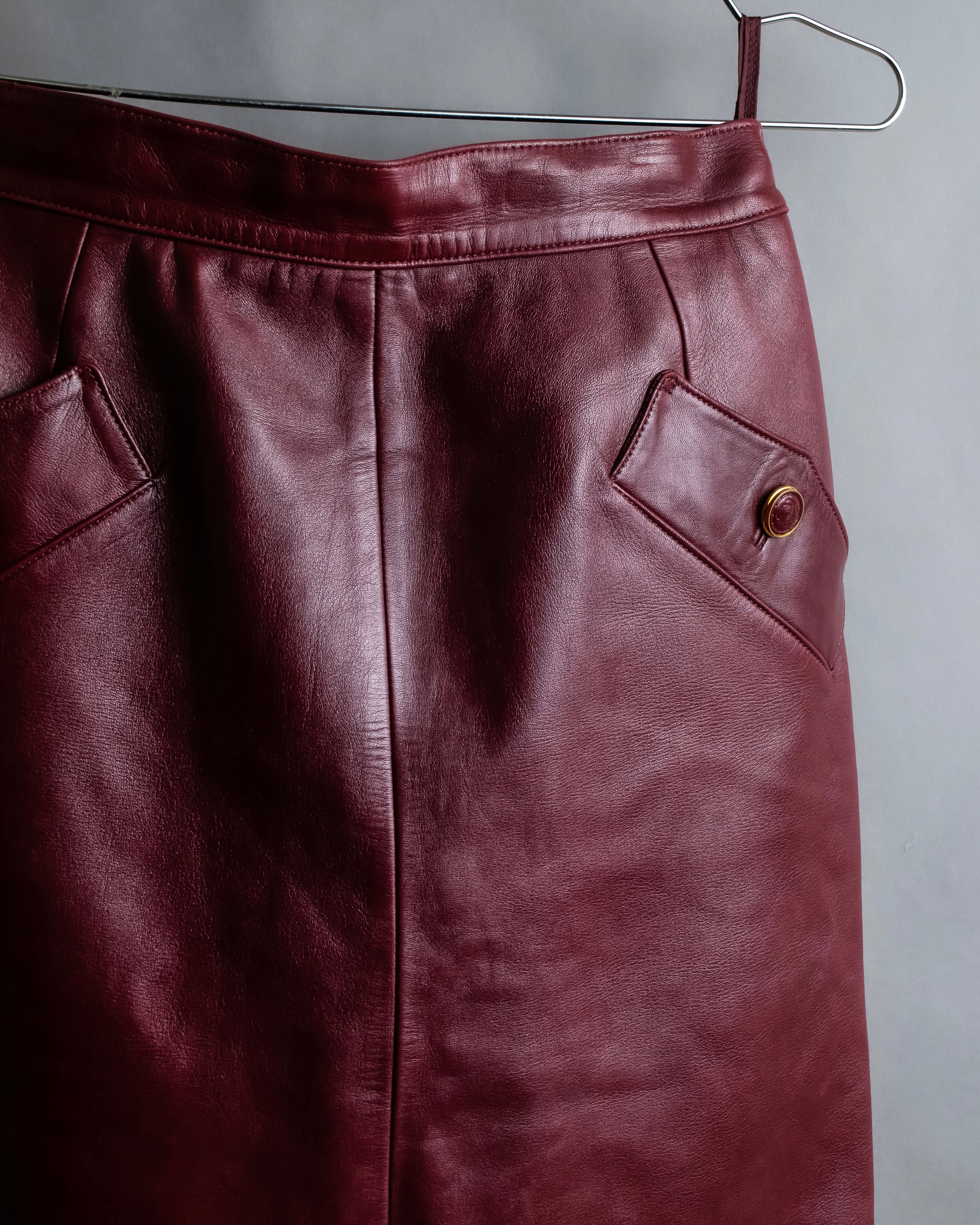 "LOEWE" Burgundy leather front button middle skirt