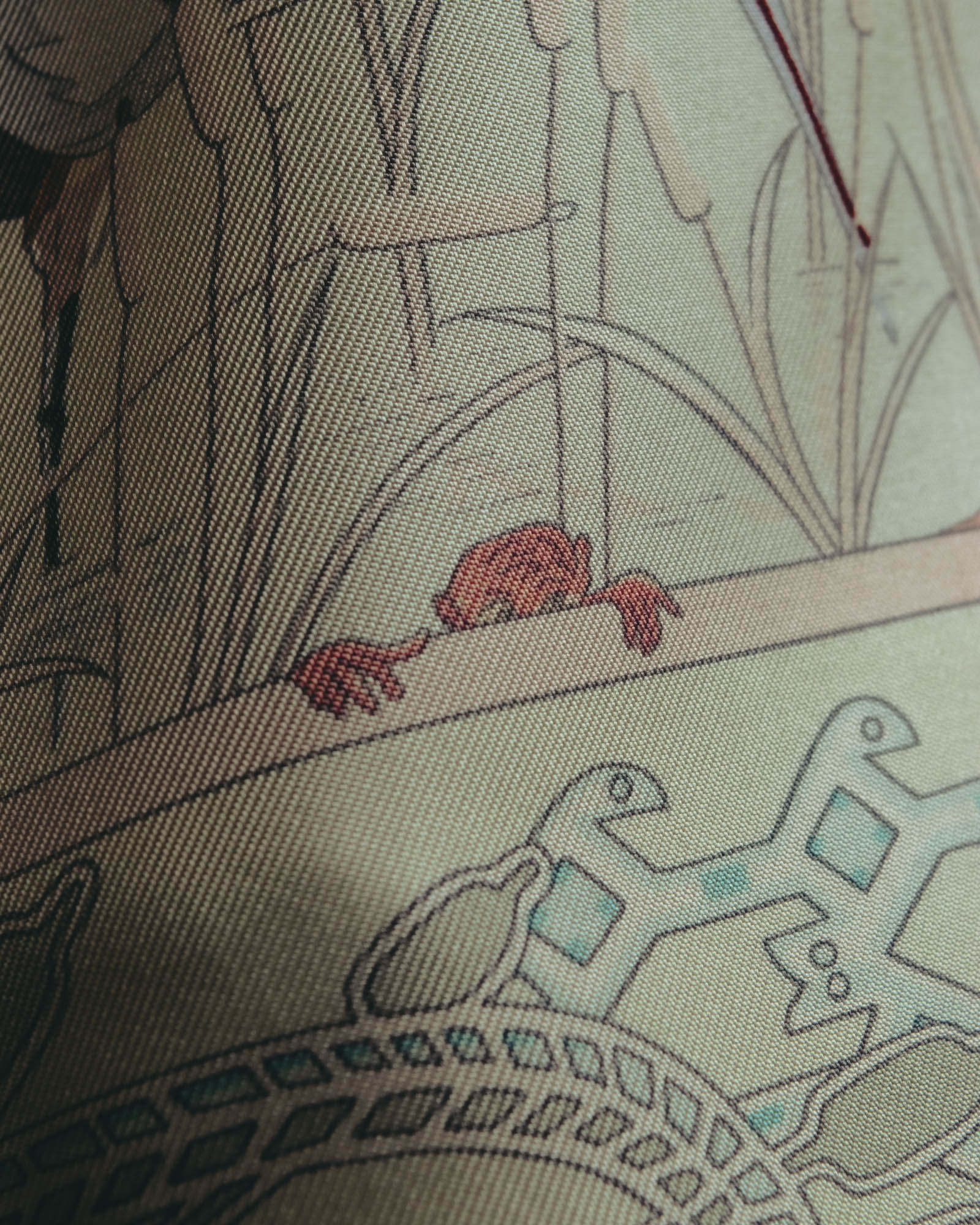 "Hermès" 00's Pastel bird print silk scarf