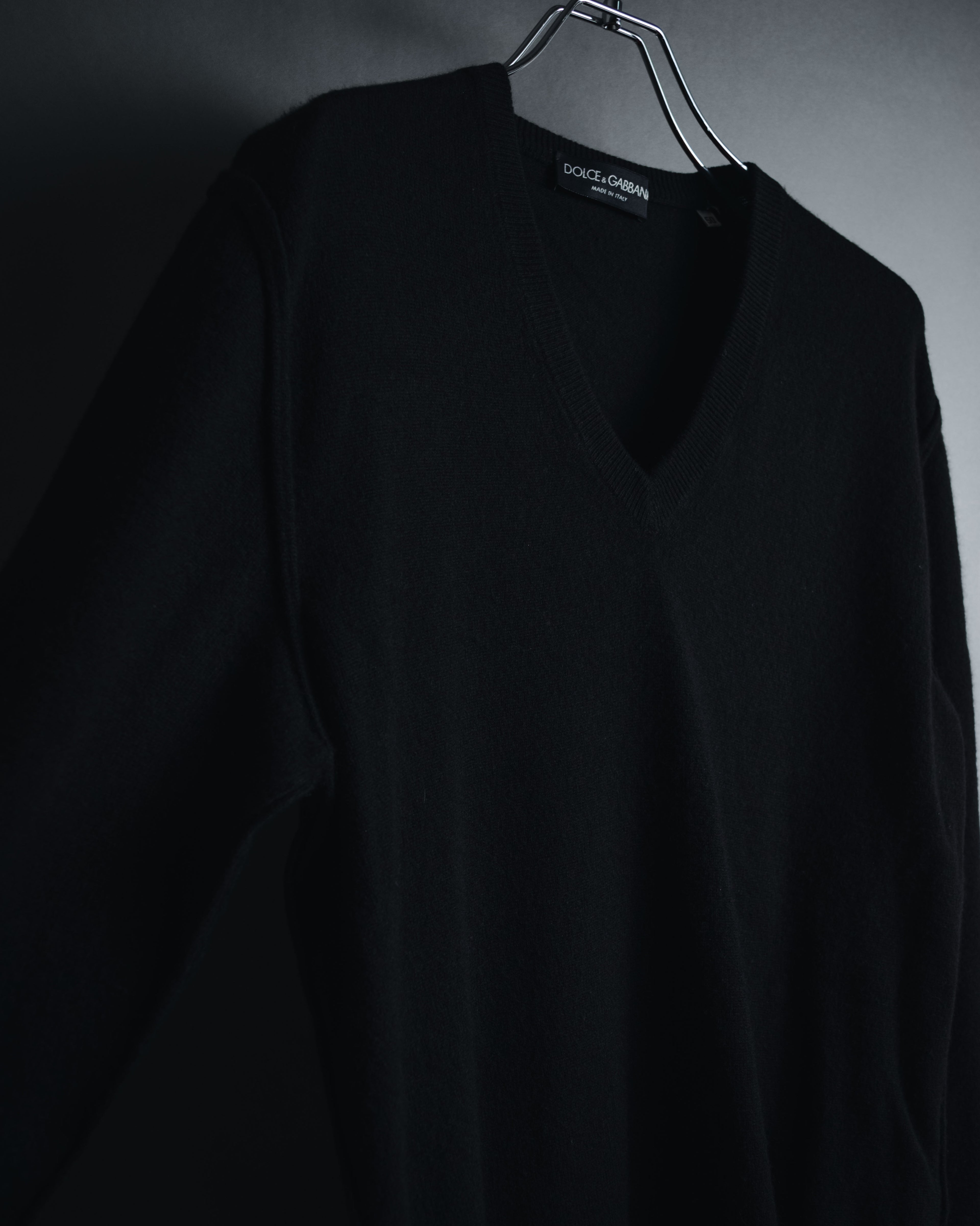 "Dolce & Gabbana" Minimal v-neck fine knit sweater