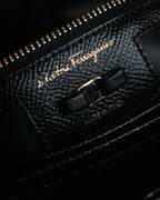 “Salvatore Ferragamo” 2010’s Vara chain leather tote bag
