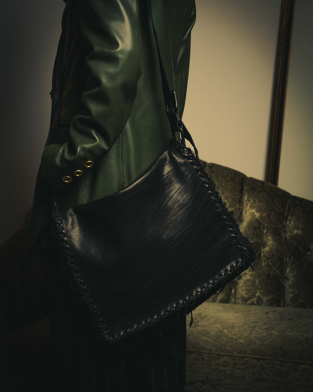 -SPECIAL- “Bottega Veneta” 00’s Whipstitched leather flap shoulder bag