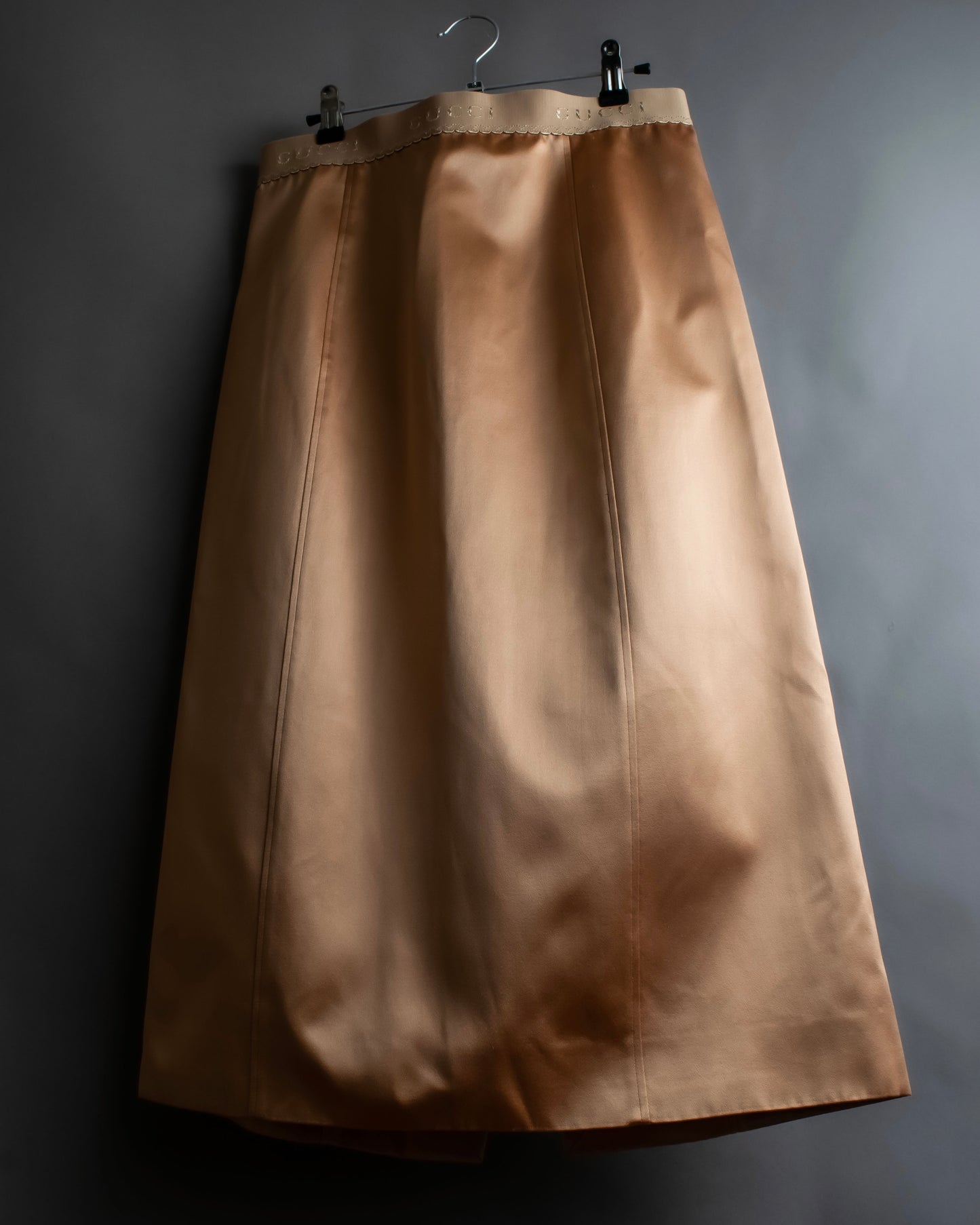 "GUCCI" 100% silk glossy cropped length skirt