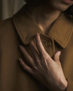 Abrigo de lana y cachemira con cierre frontal tipo fly de los años 80-90 de BURBERRYS