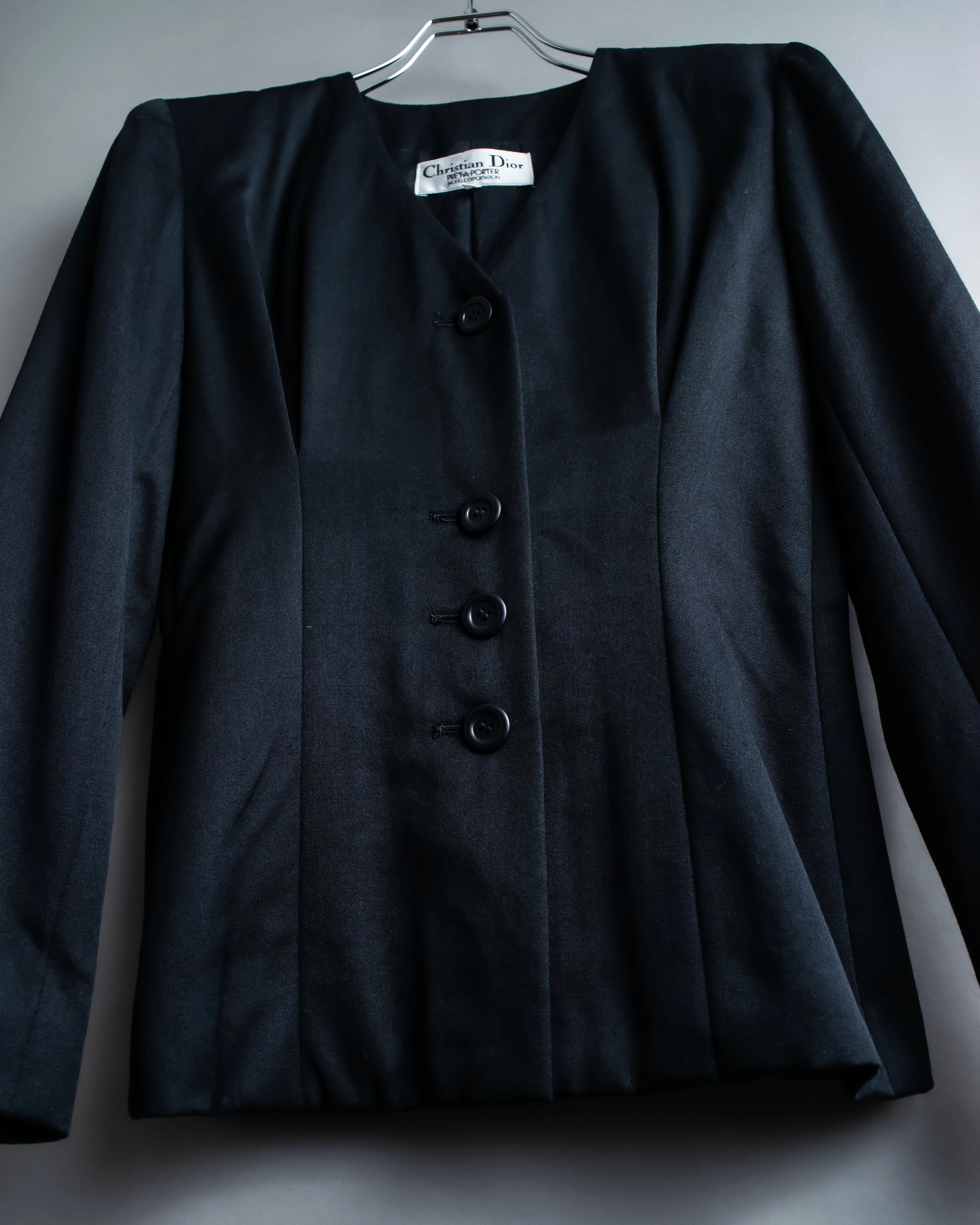 “Christian Dior” Beautiful shape no collar jacket