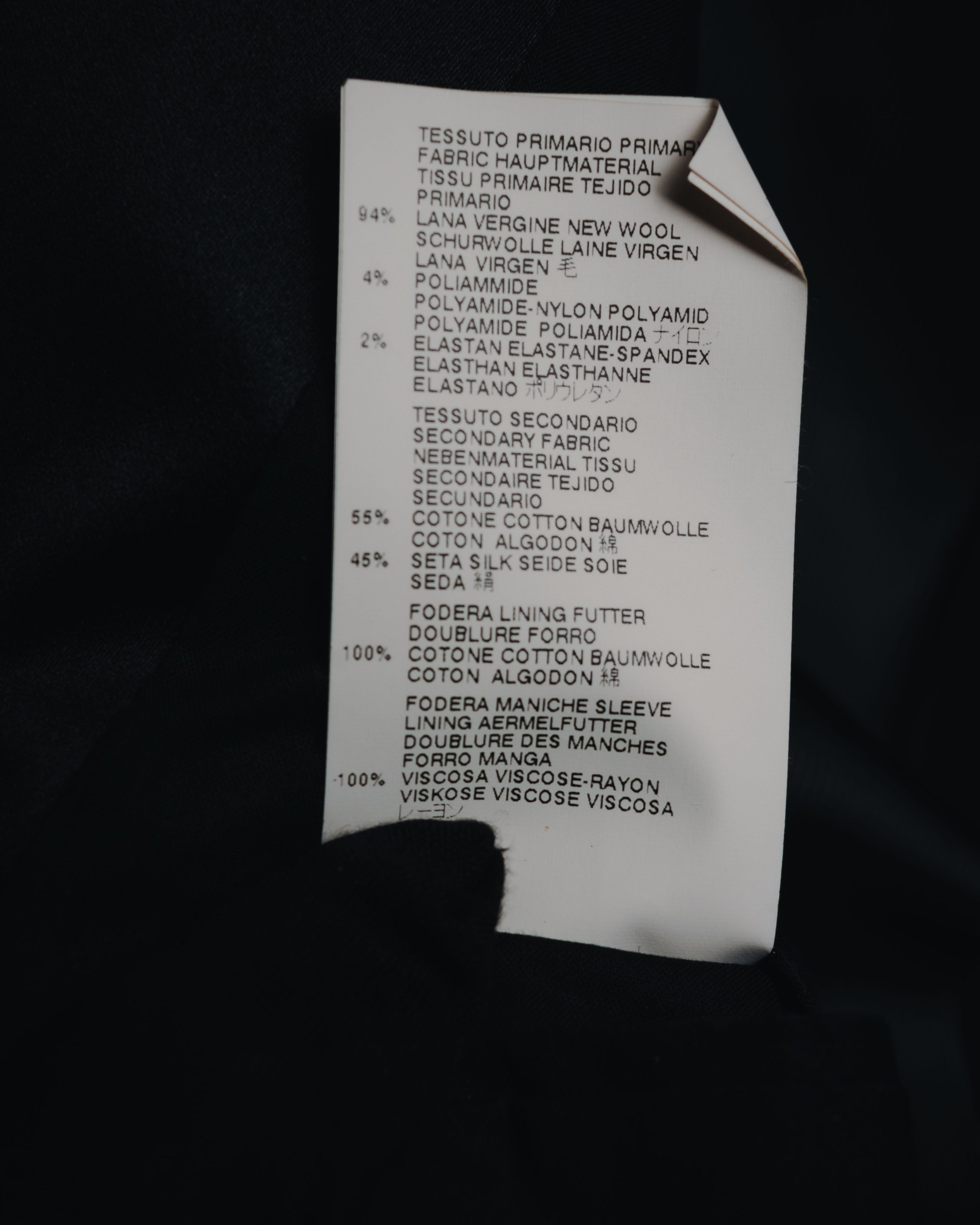 –SPECIAL– "Maison Martin Margiela"
2012SS sleeveless deconstructed tuxedo lapel jacket