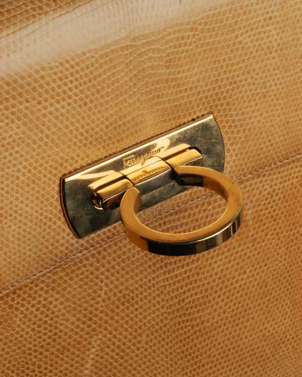 -SPECIAL- “Salvatore Ferragamo” 90’s lizard leather gancini 2way flap bag