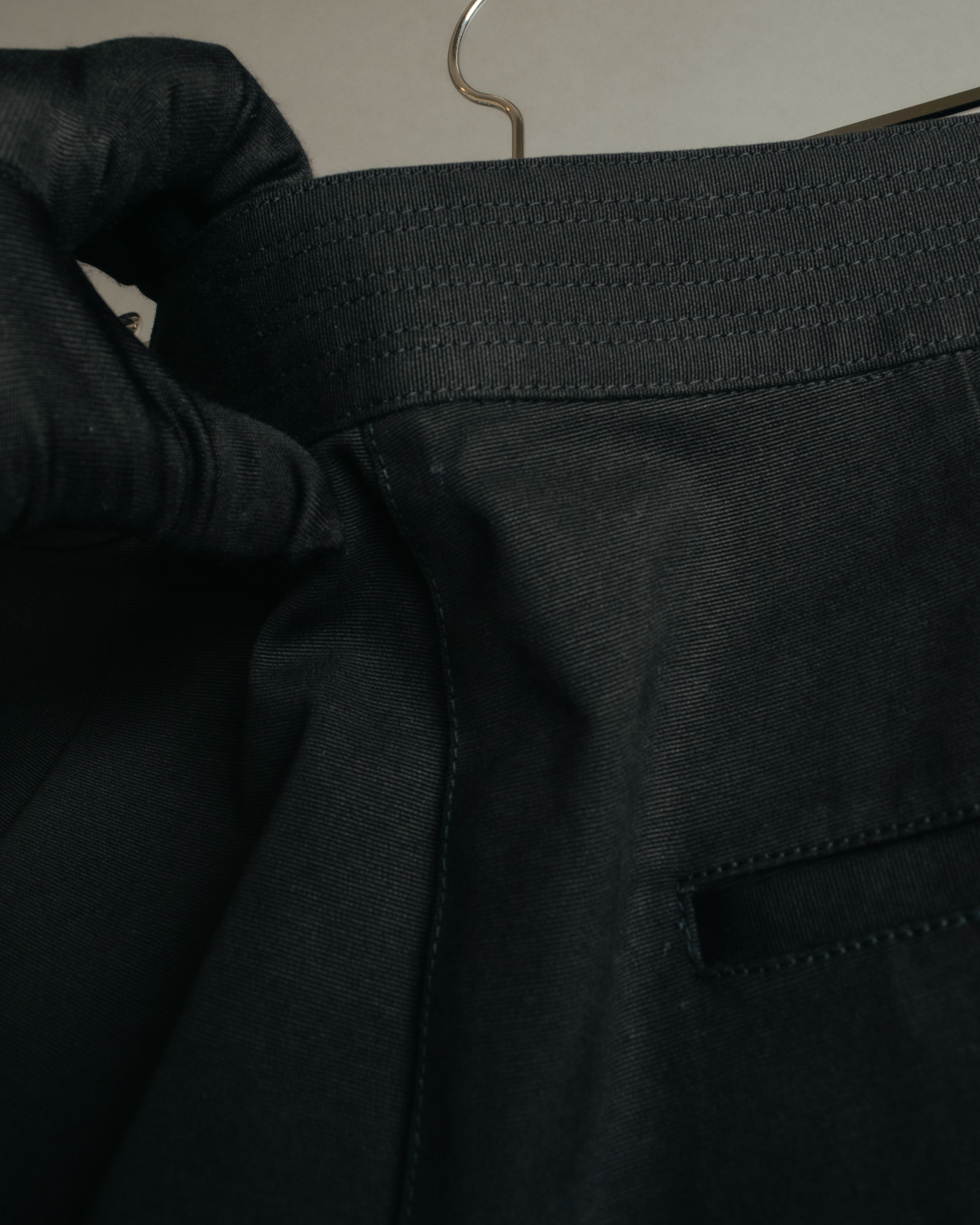 “CHANEL” 2004 Spring grosgrain straight trousers