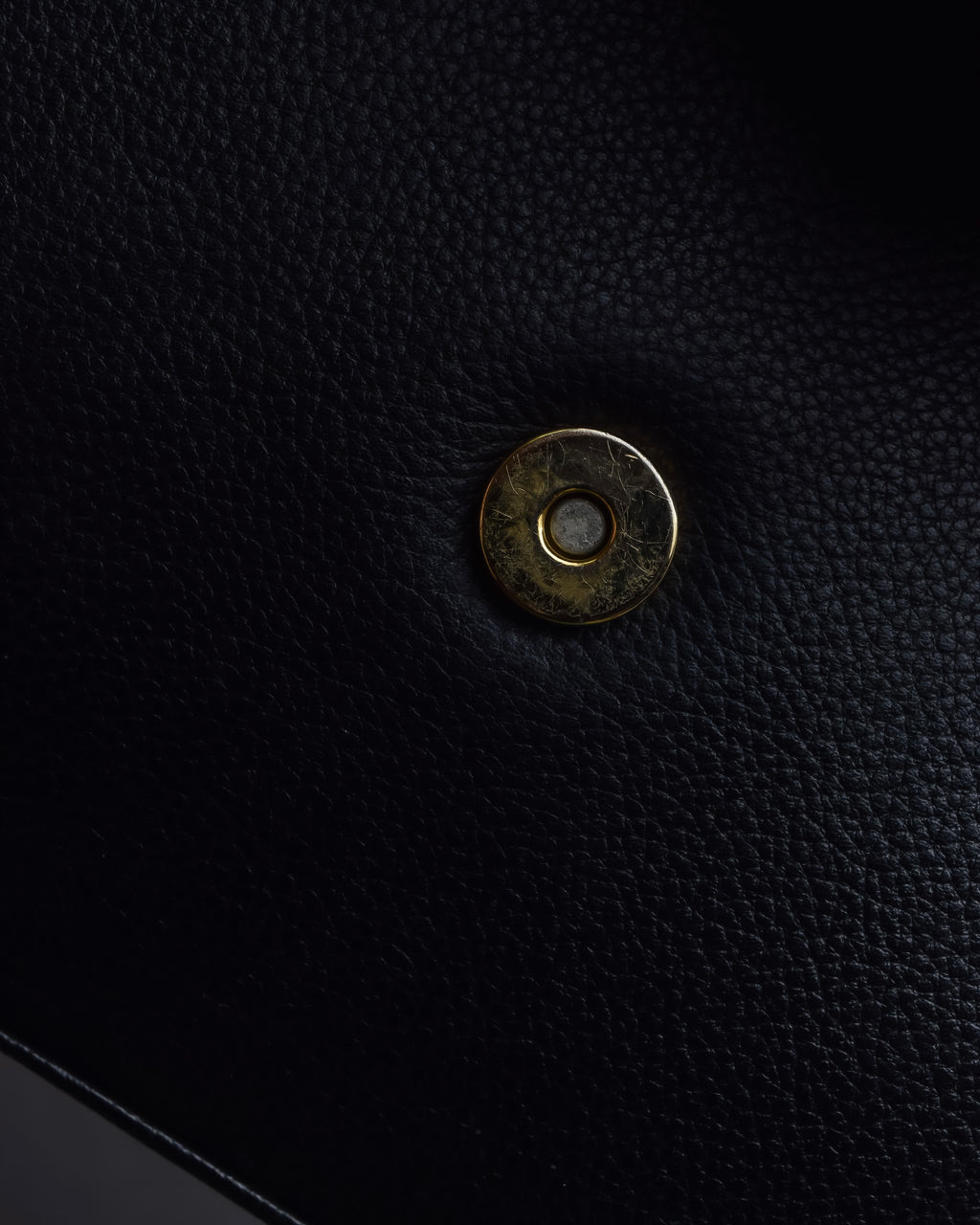 "YVES SAINT LAURENT" Hand stitched design trapezoid leather bag