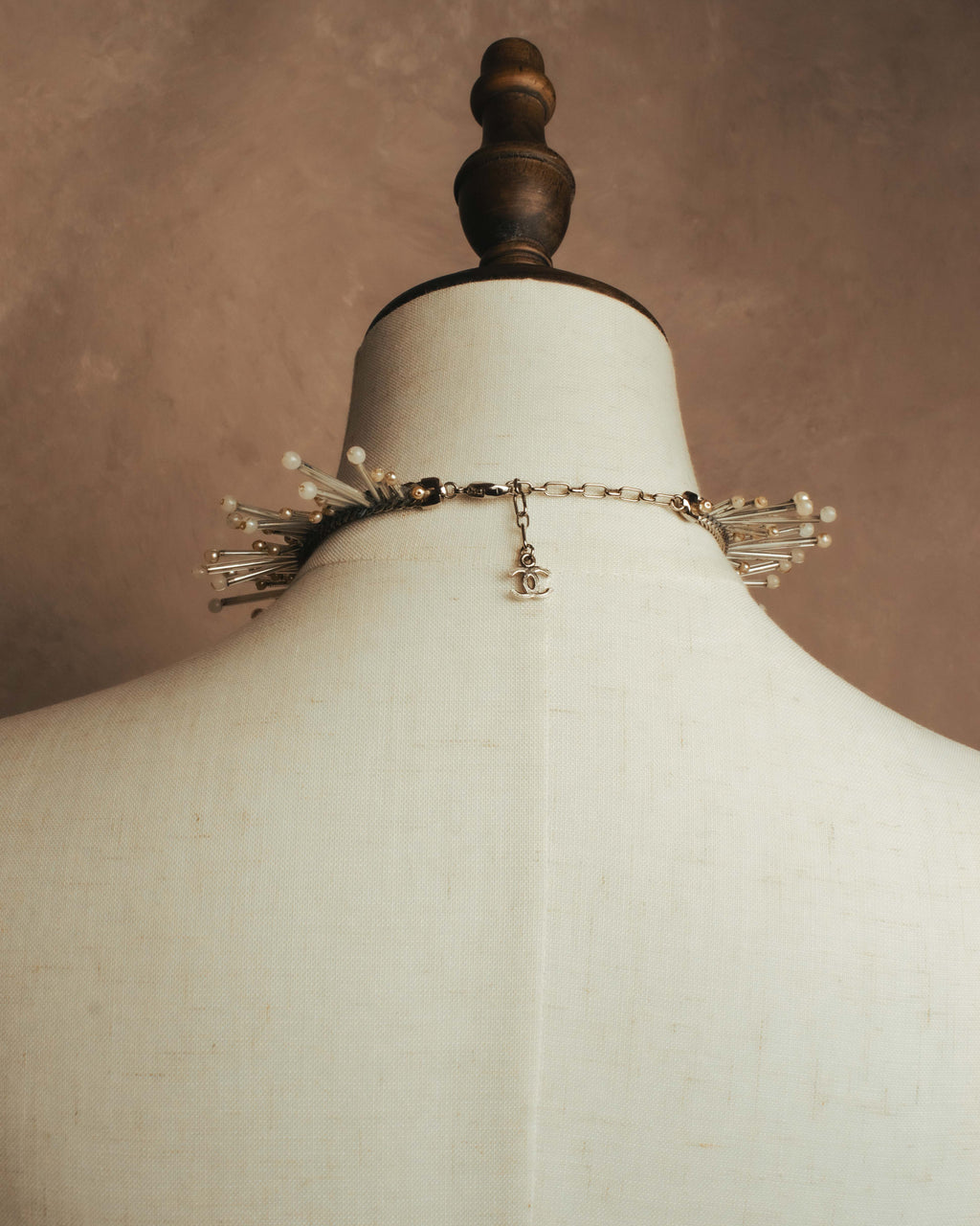 -SPECIAL- "CHANEL" 90's-00's Sculptural pearl fringe choker necklace