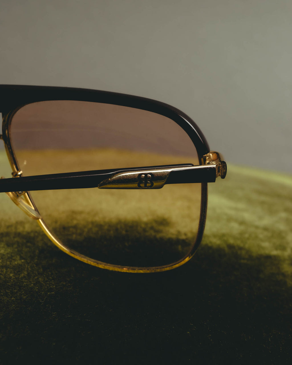"BALENCIAGA" 80's-90's Oversized aviator sunglasses