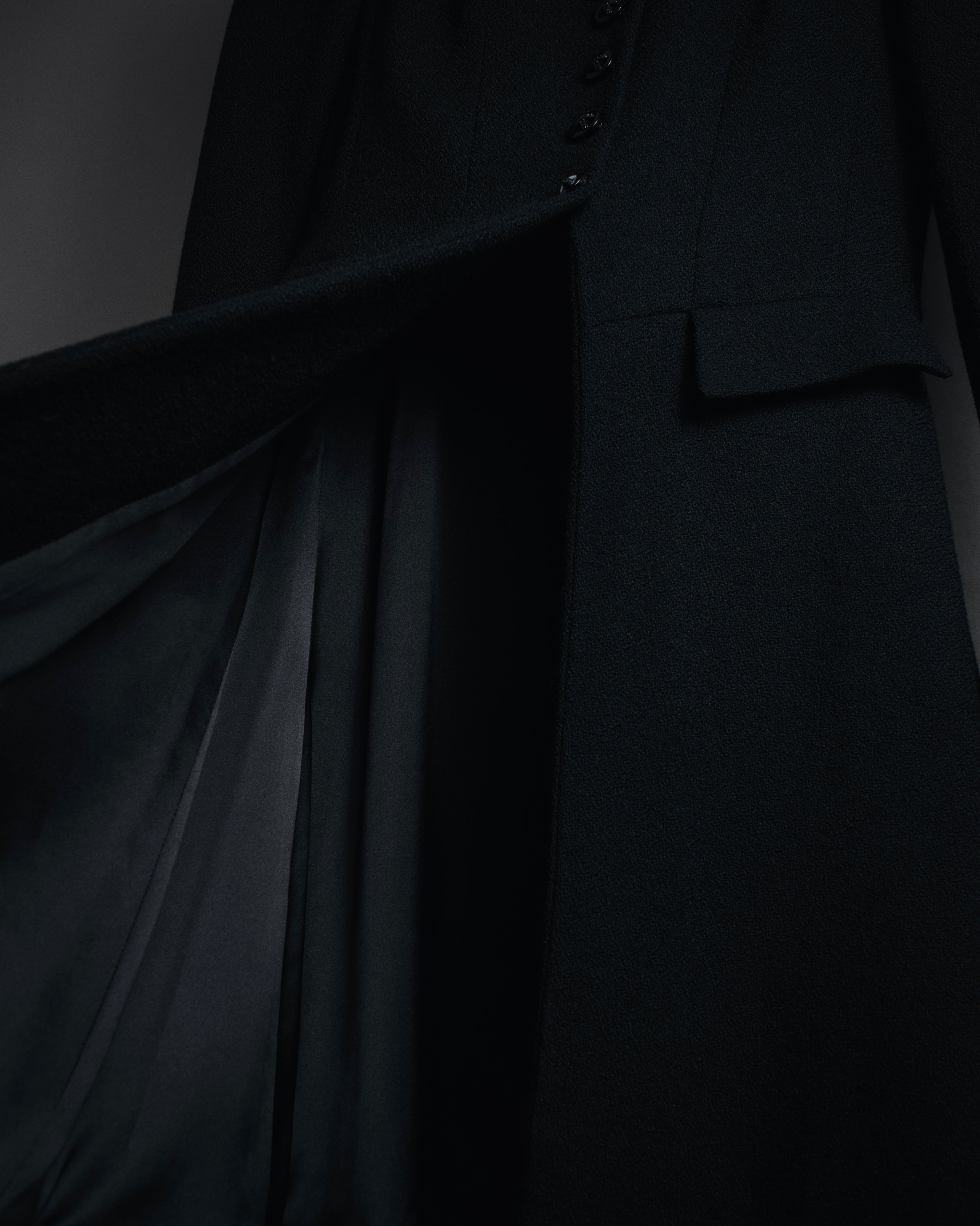 –SPECIAL– "CHANEL" 04SS sculpted princess-line wool crepe coat