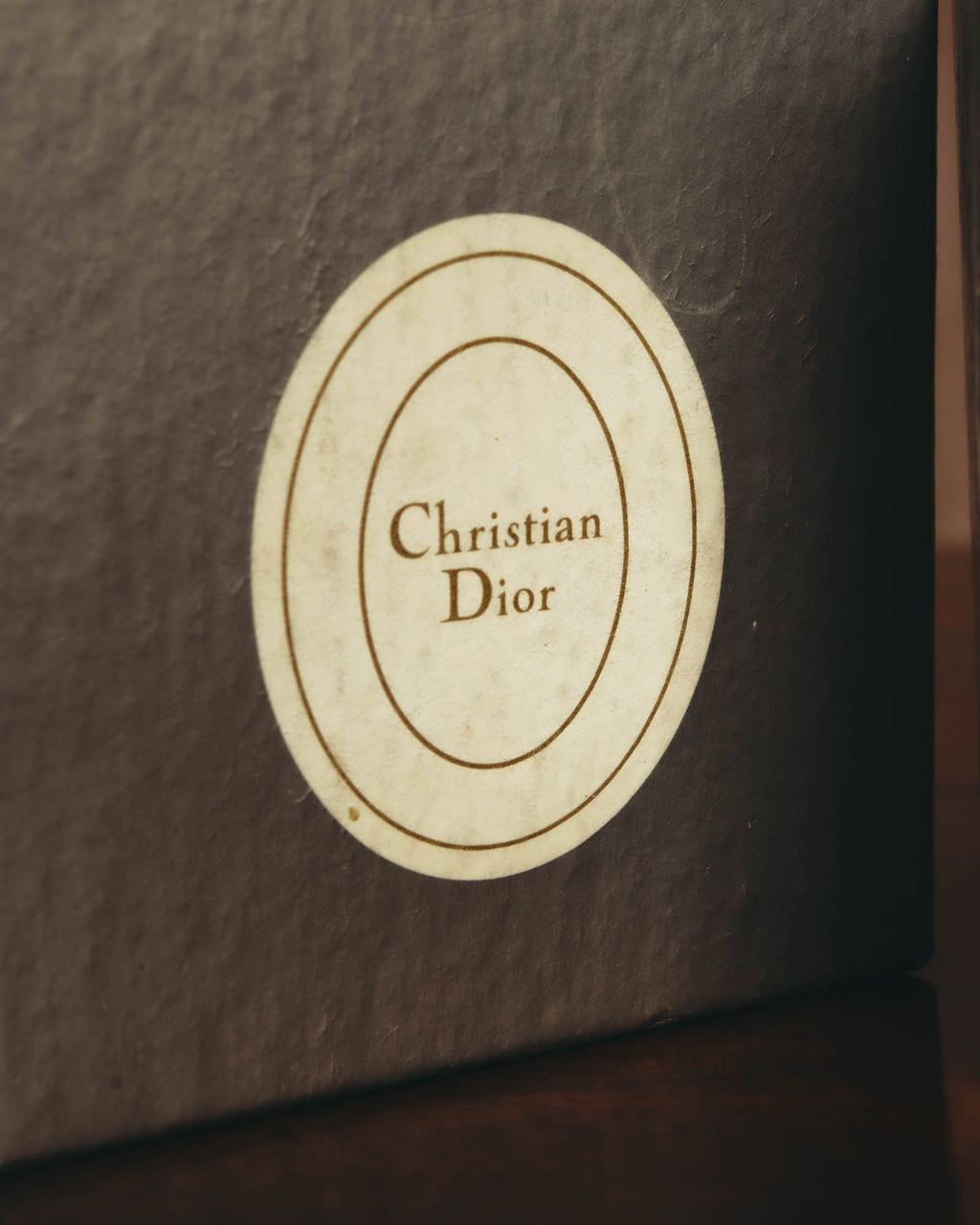 "Christian Dior" 80's-90's Gold chain clip-on earrings