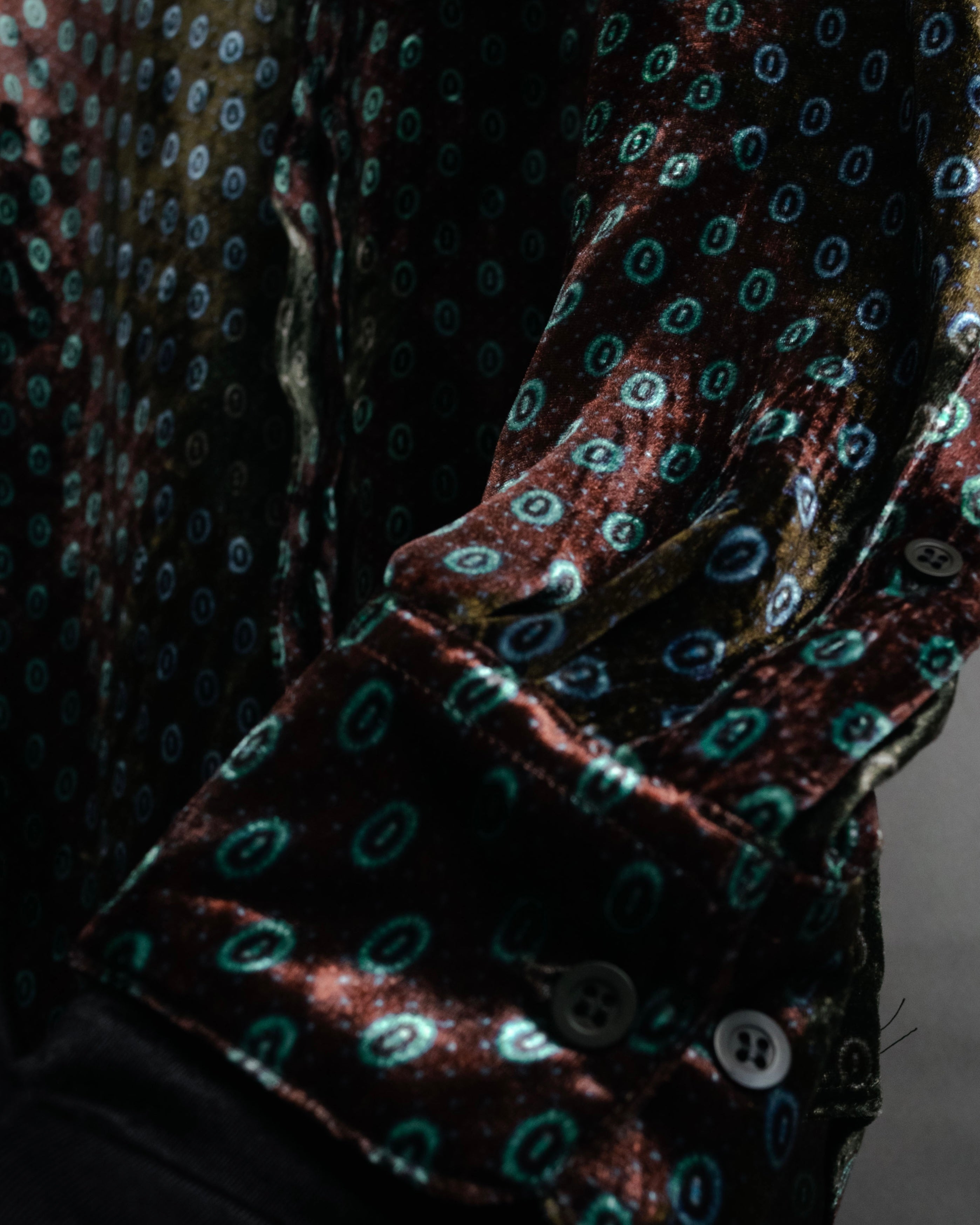 “DRIES VAN NOTEN” 2010’s Circle motif velvet shirt