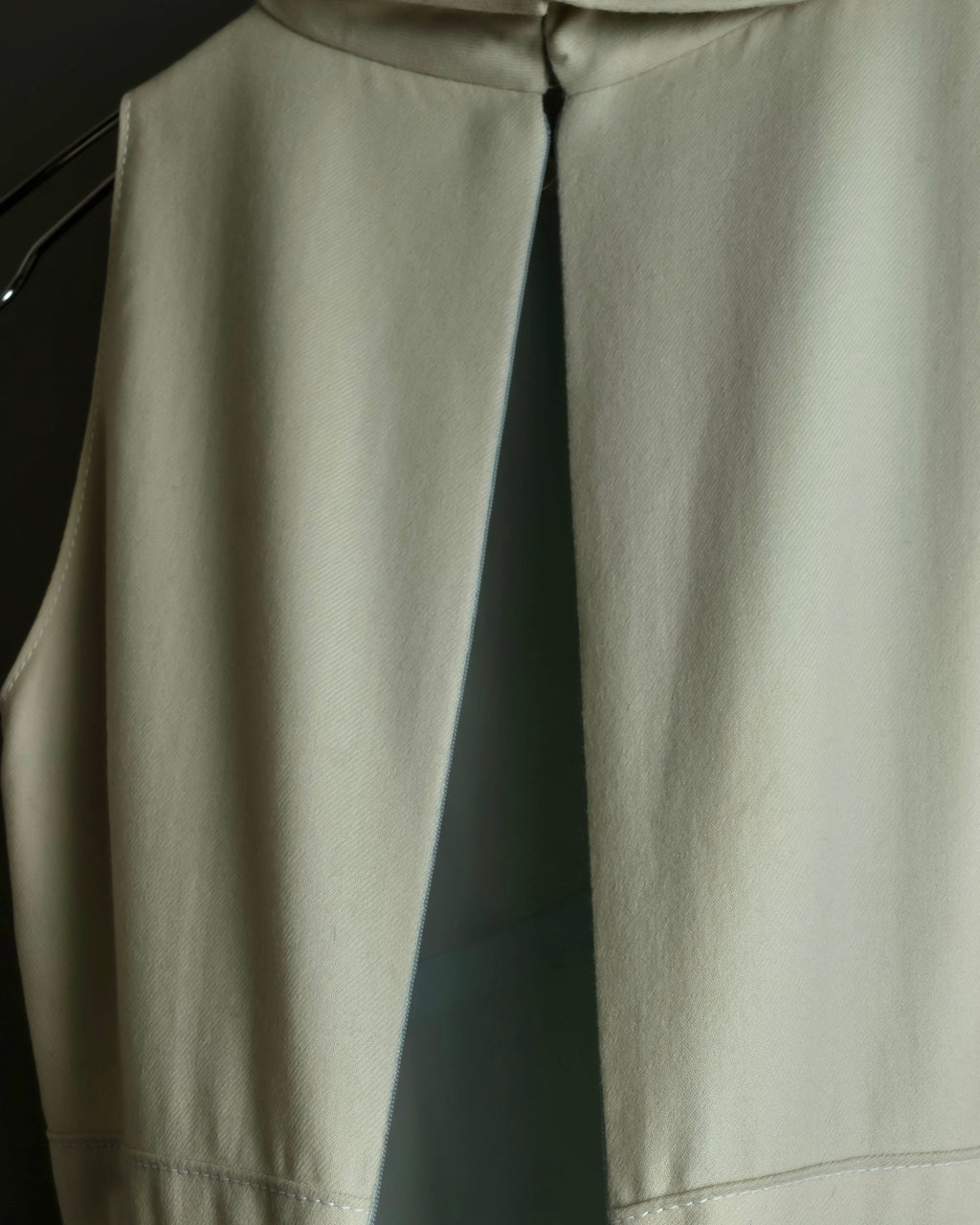 "VALENTINO" Belted design sleeveless long dress