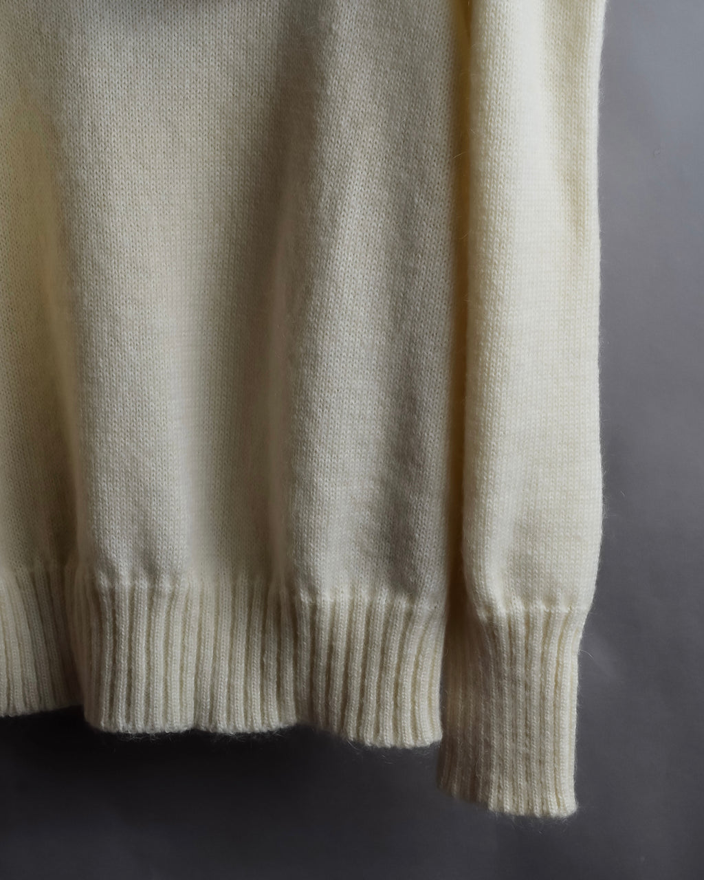 "Saint Laurent" Sequin ribbon design shoulder structure knit