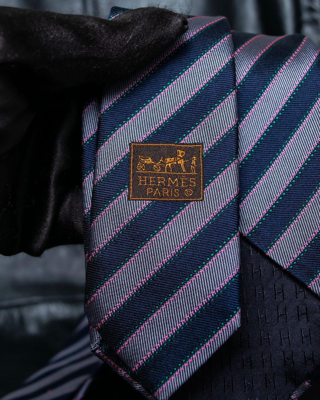 "HERMES" Pink accent regimental tie