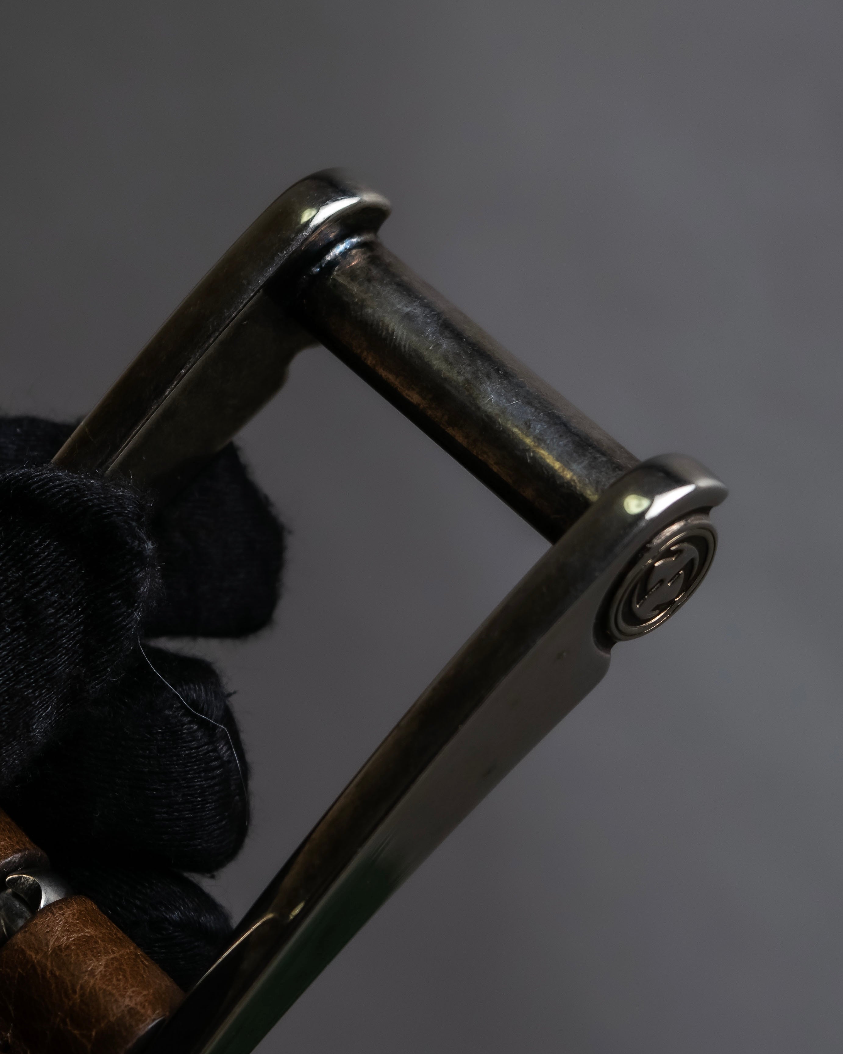 "GUCCI" Large buckle grained leather belt