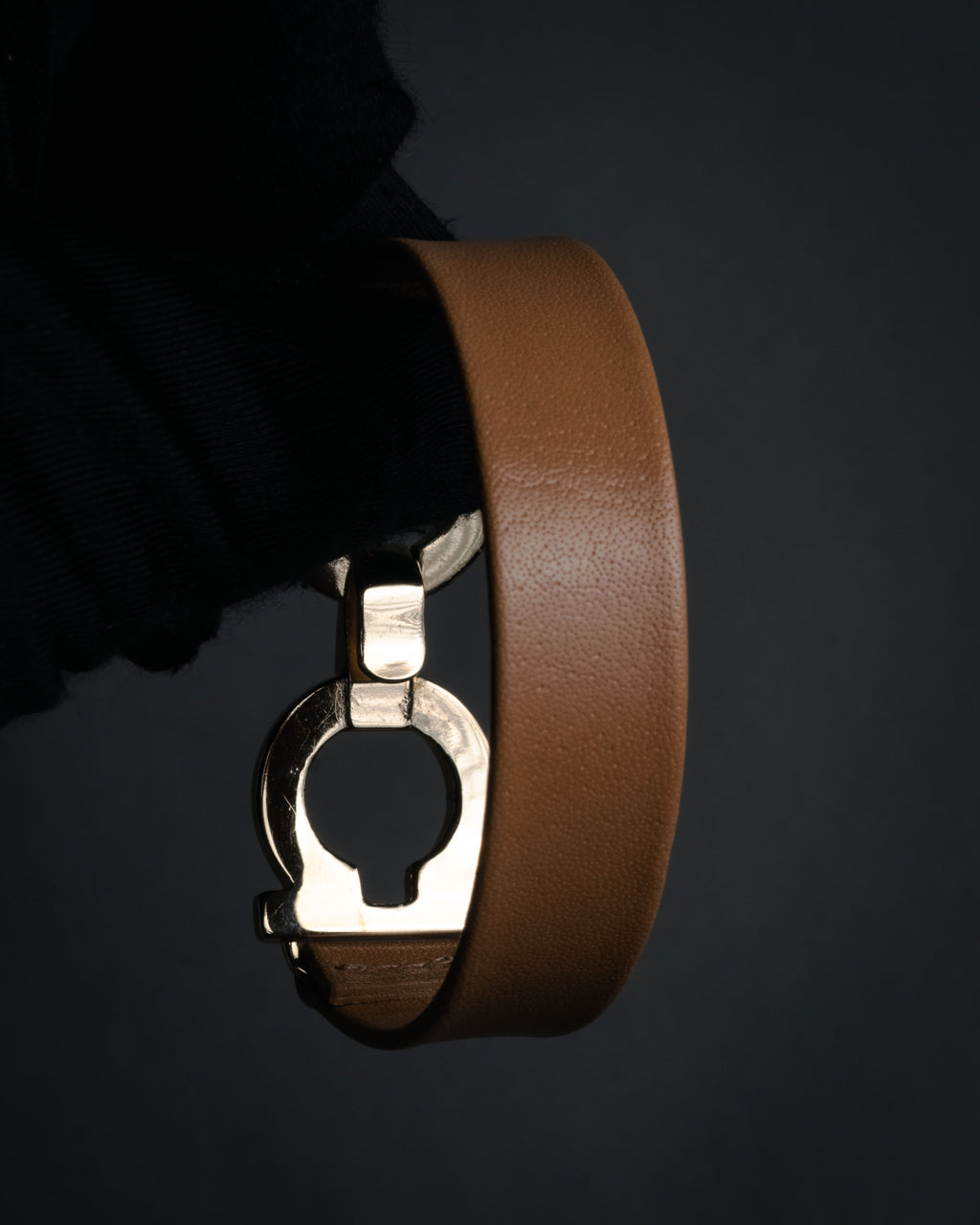 “Salvatore Ferragamo” 2000’s Gancini leather bracelet