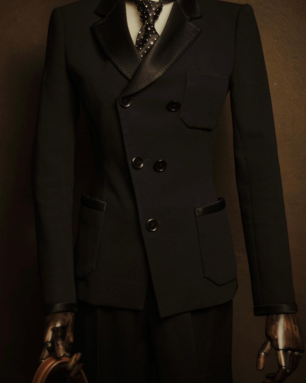 –SPECIAL– “BALENCIAGA” 2006-2012 Sculpted smoking jacket