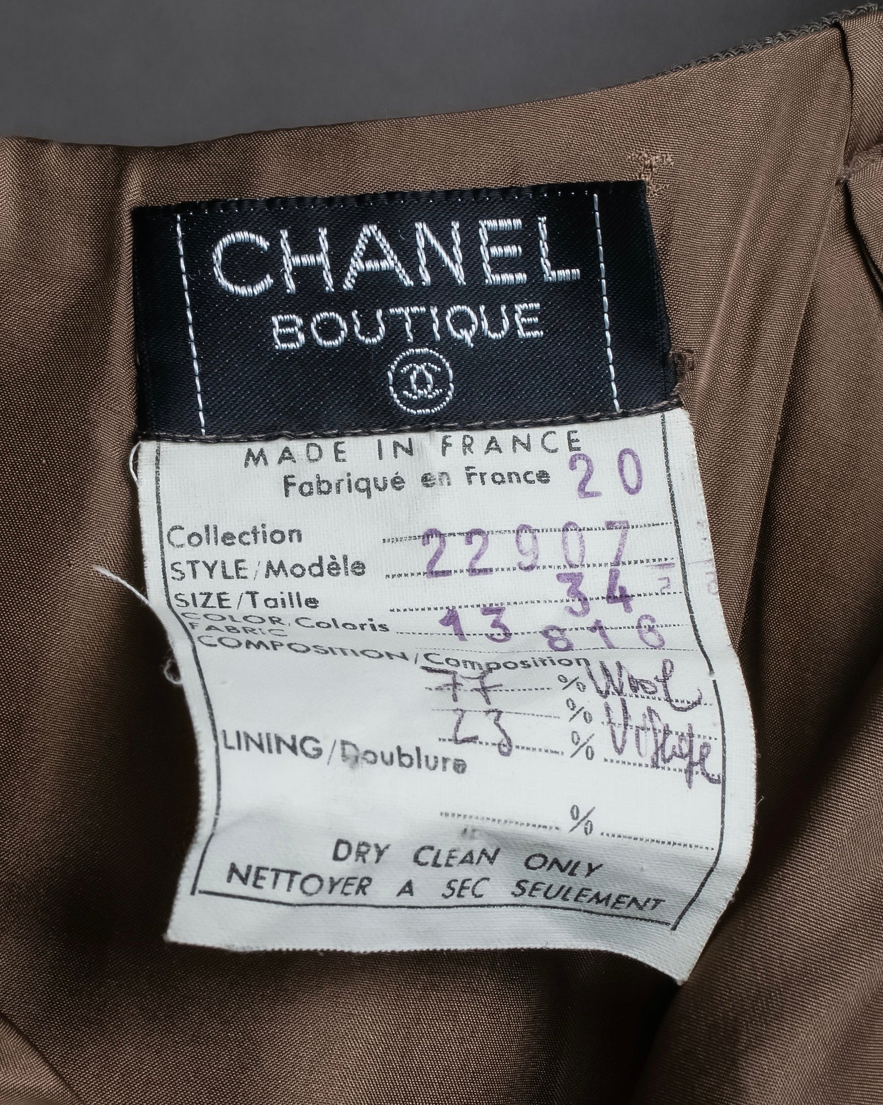 "CHANEL" Side button design pleated flared skirt