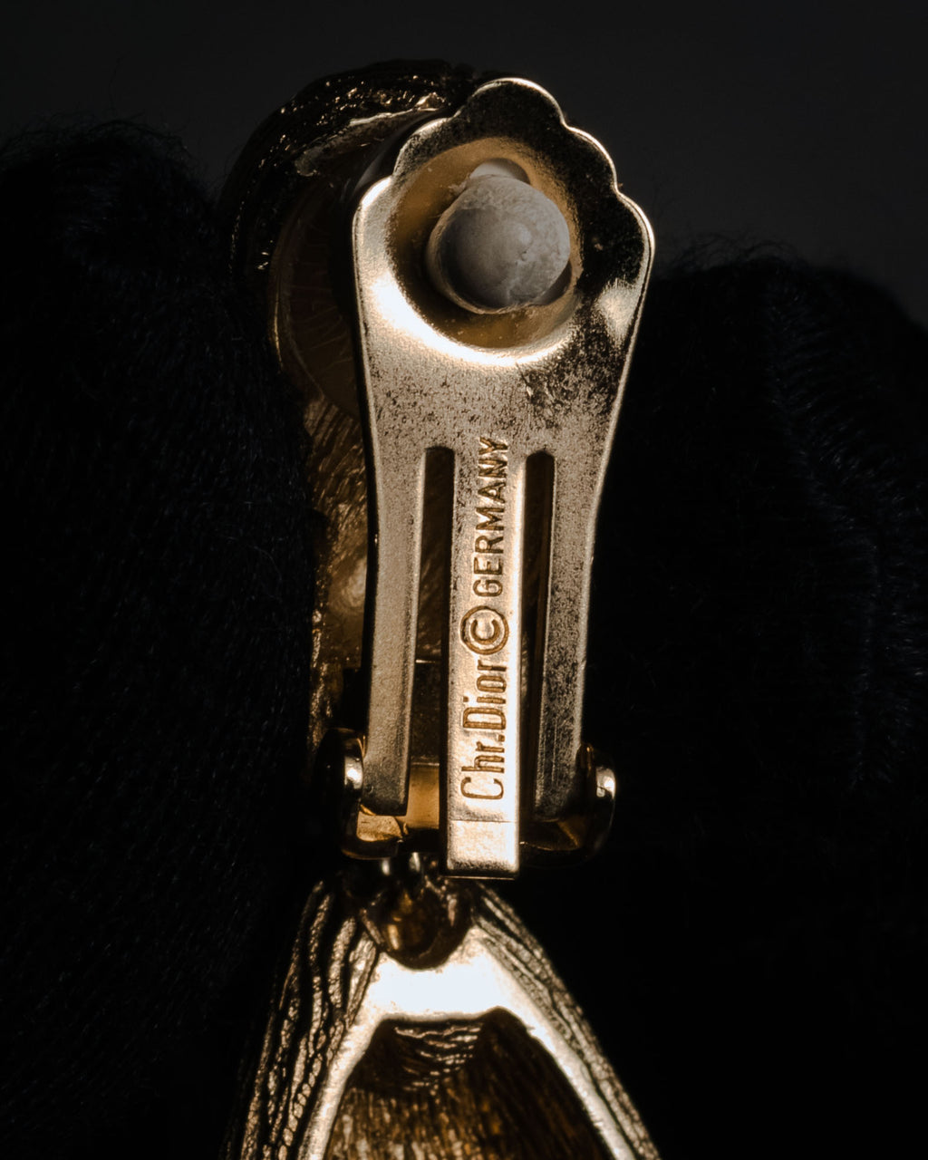 "Christian Dior" 70’s-80’s bark texture drop clip earrings