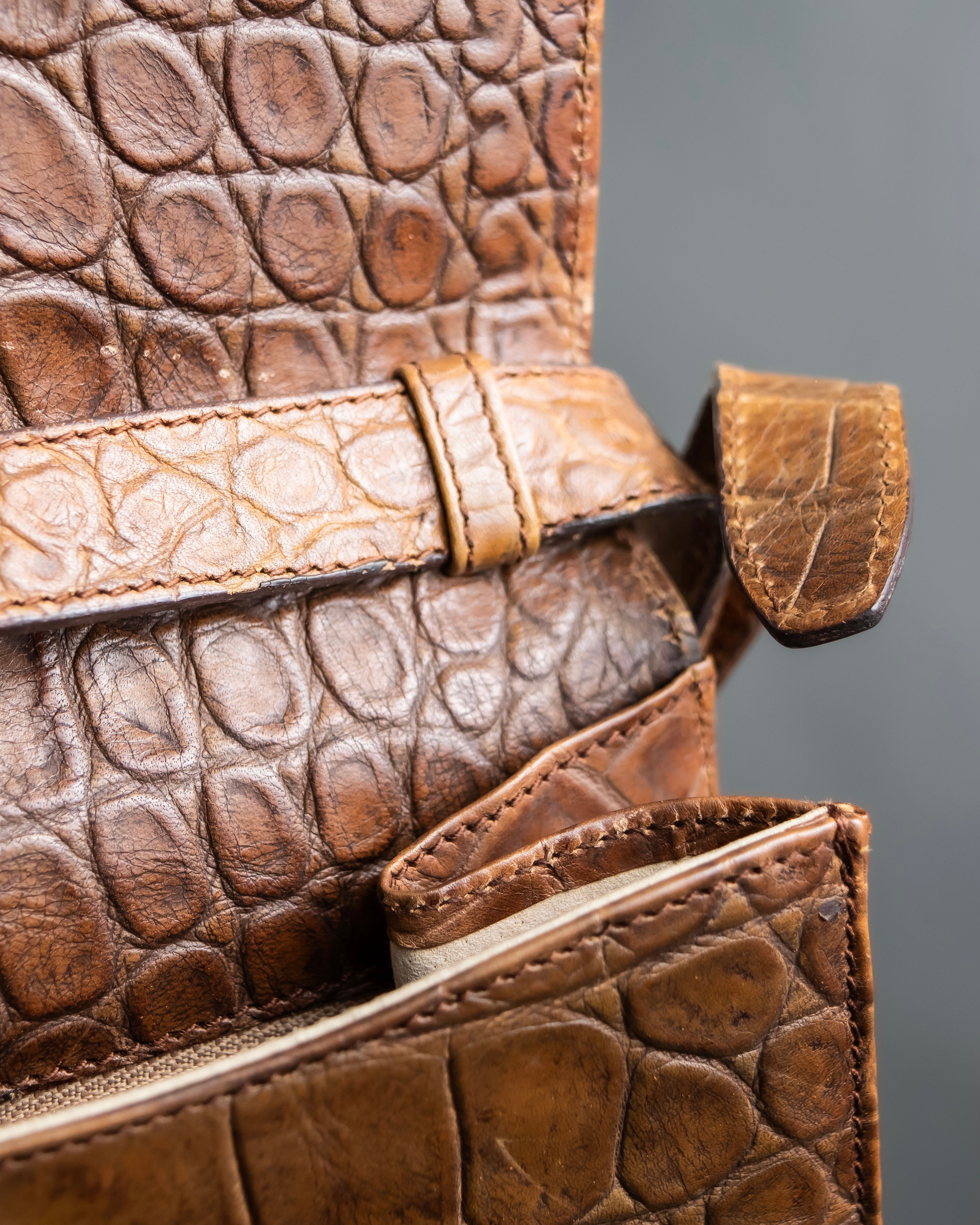 "GIORGIO ARMANI" crocodile leather box shoulder bag