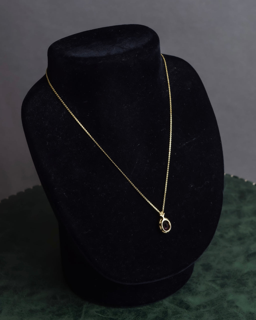 "Christian Dior" Teardrop garnet set gold necklace