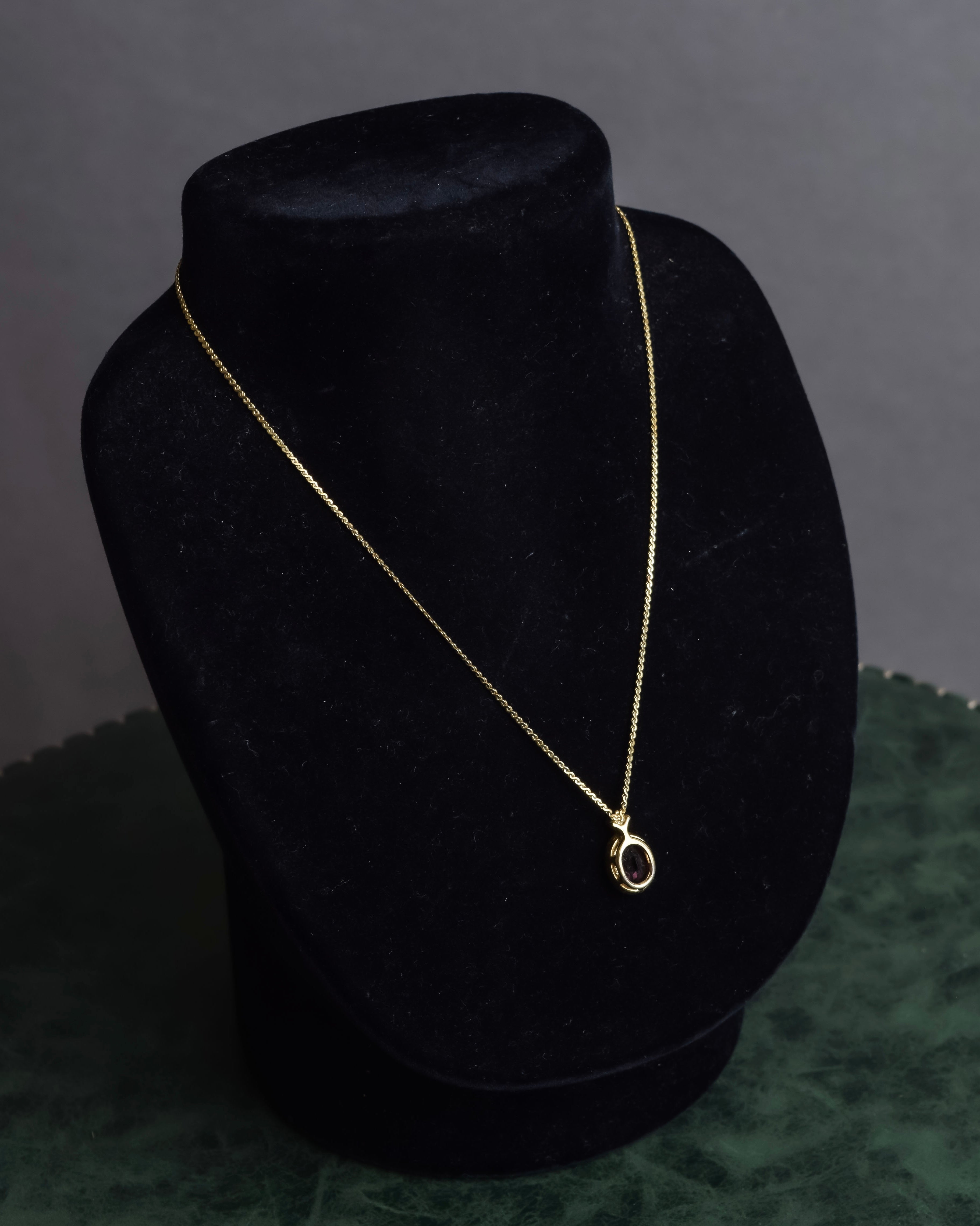 "Christian Dior" Teardrop garnet set gold necklace