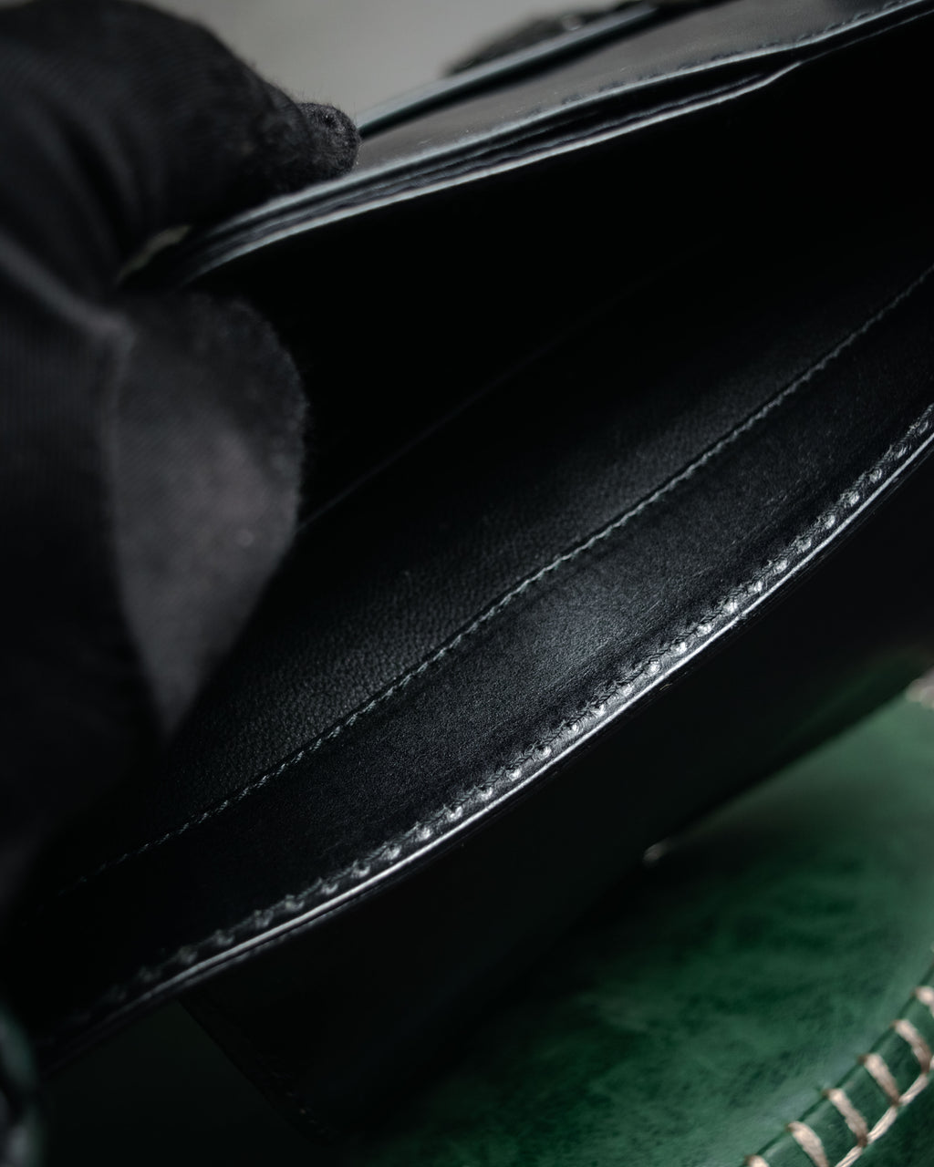 –SPECIAL– “YVES SAINT LAURENT”
2000’s Folk cutwork leather shoulder bag