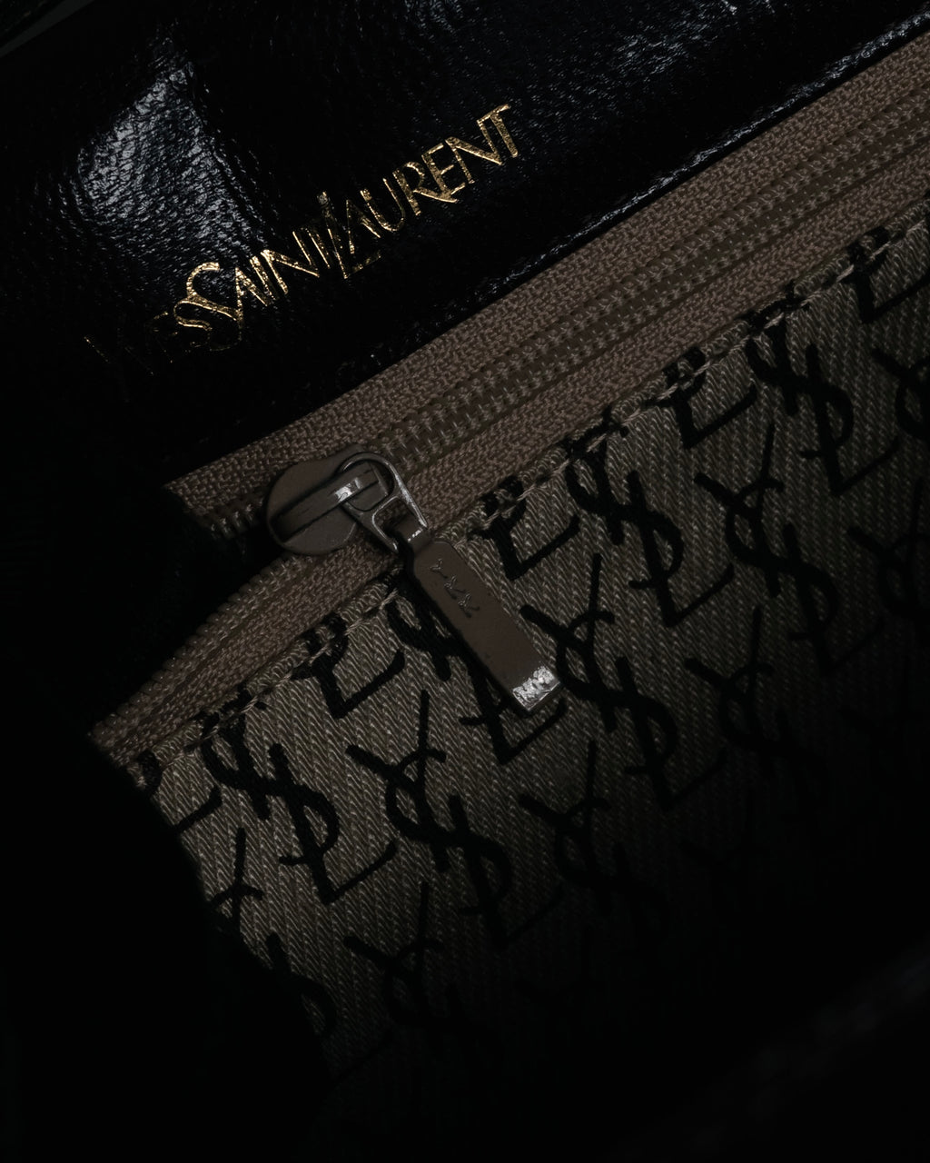 “Yves Saint Laurent” 80’s-90’s Cassandre embossed shoulder bag