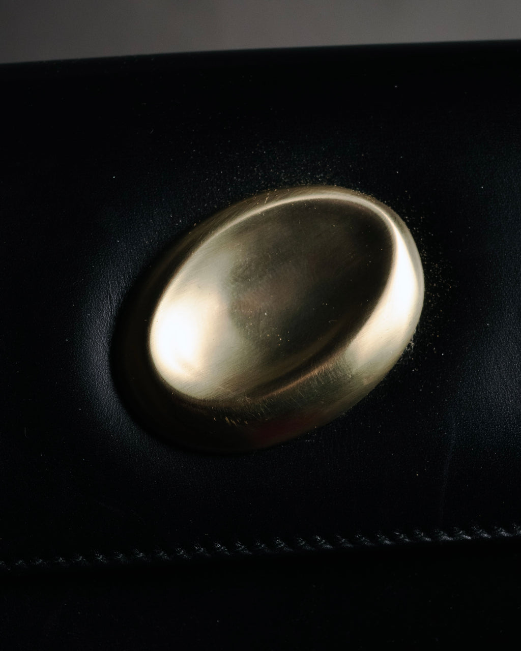 –SPECIAL– "GUCCI" 90’s Architectural oval hardware box calf handbag