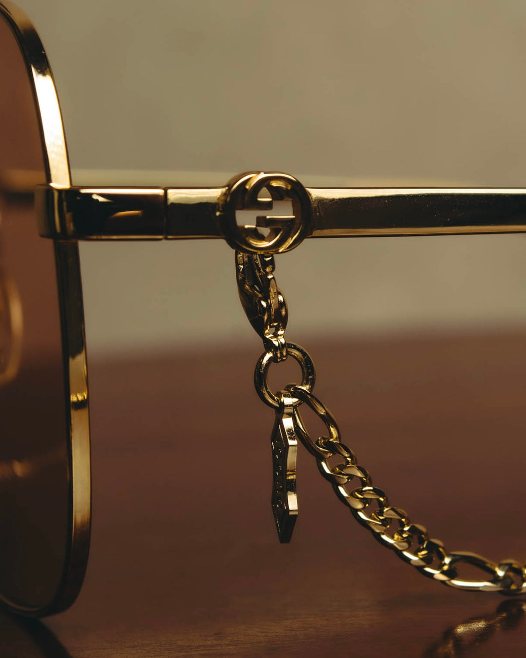 -SPECIAL- “GUCCI” 2016-2022 chain detailed oversized sunglasses