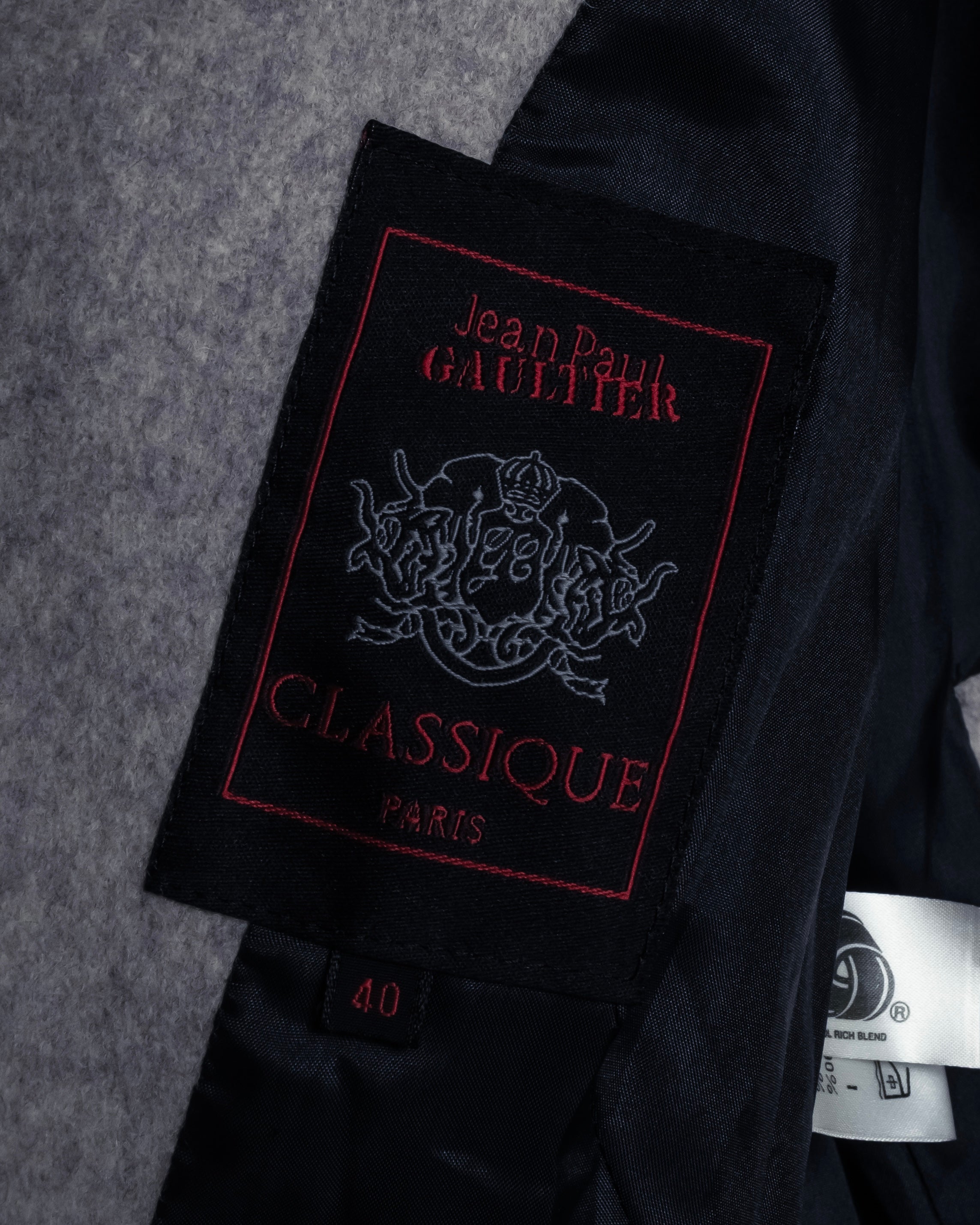 -SPECIAL- "JEAN PAUL GAULTIER"
90's-00's Waist shape A-line silhouette ecryu color super long coat