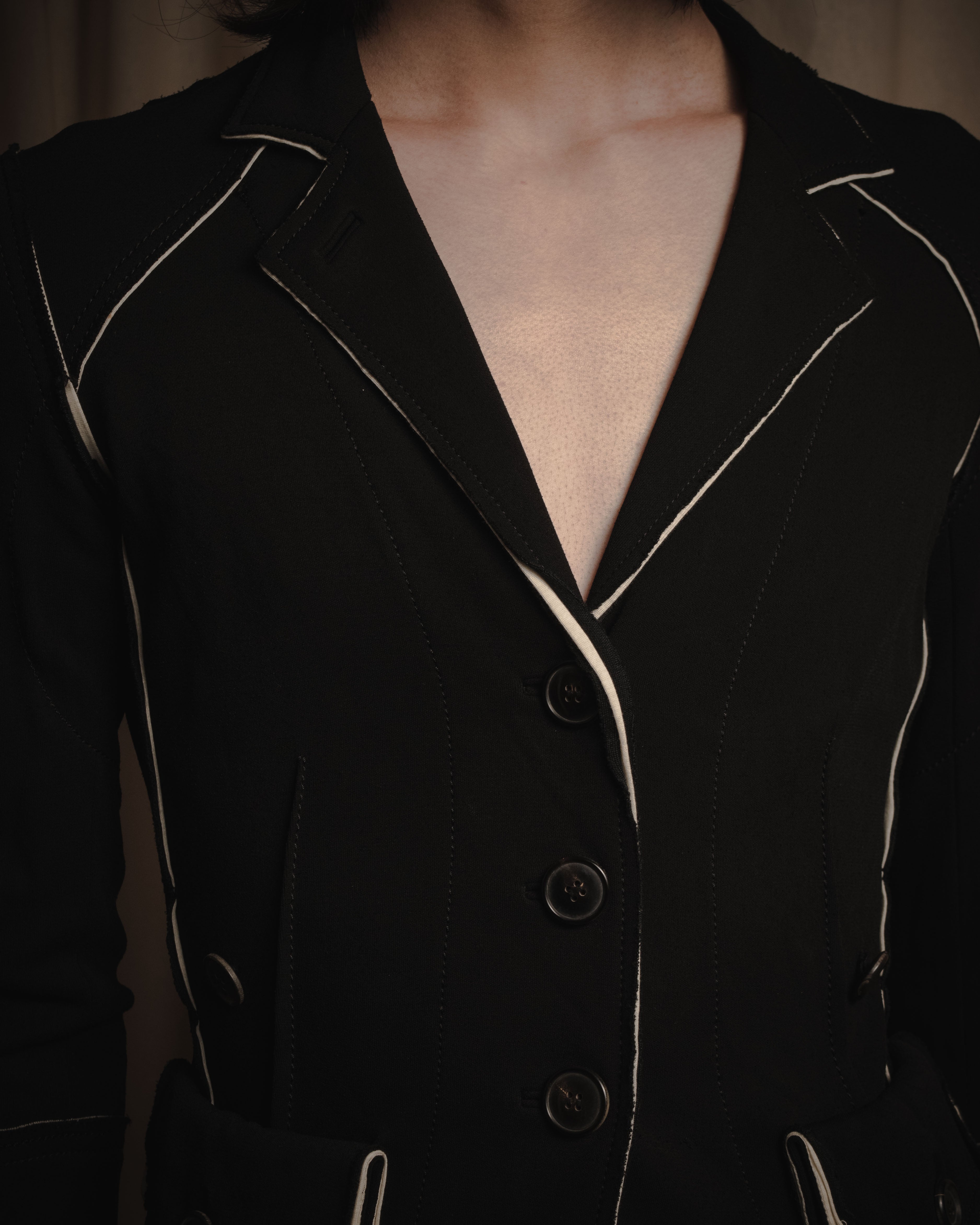 "Donna Karan" Contrast piped tailored jacket