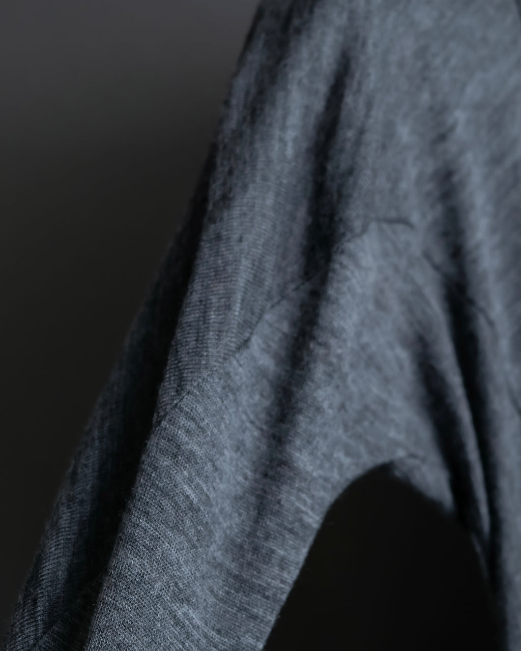 "JUNYA WATANABE COMME des GARCONS" 2008AW Collection Pieces Connected arms design knit