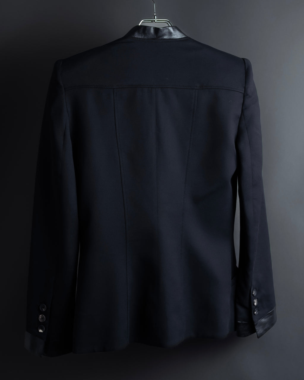 "HELMUT LANG" Leather lapel design, glossy jacket