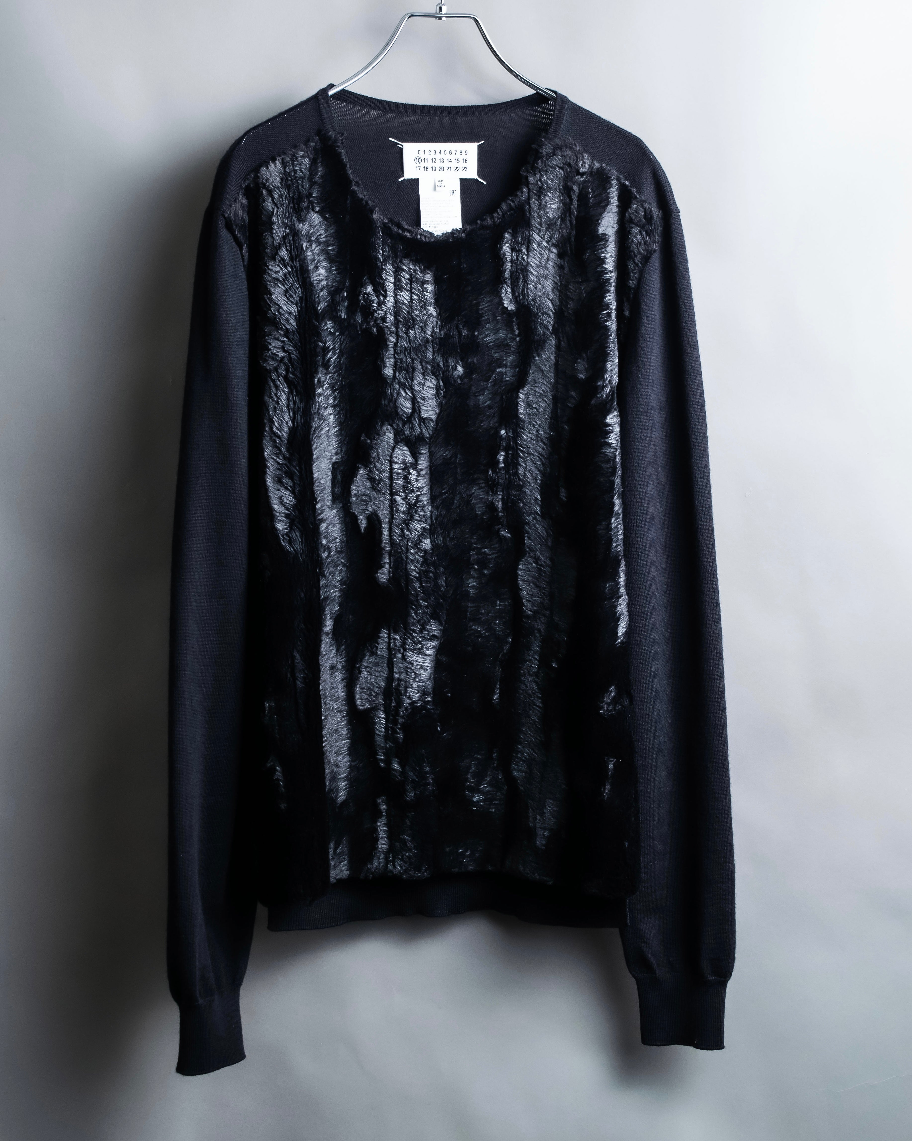 "MAISON MARGIELA"
Fur docking high gauge knit