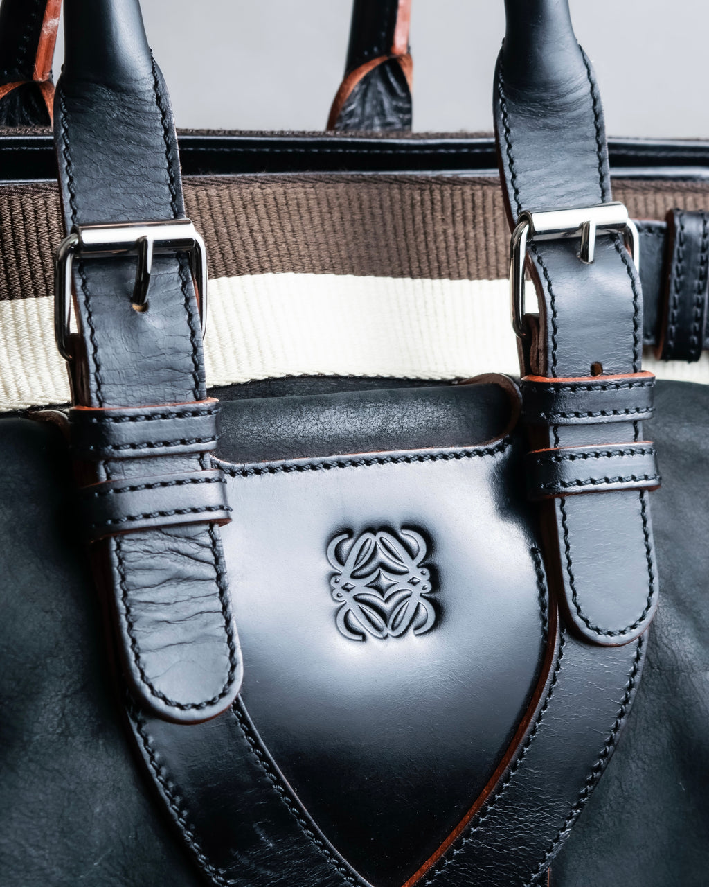 "LOEWE"　Belt design logo engraved tote bag